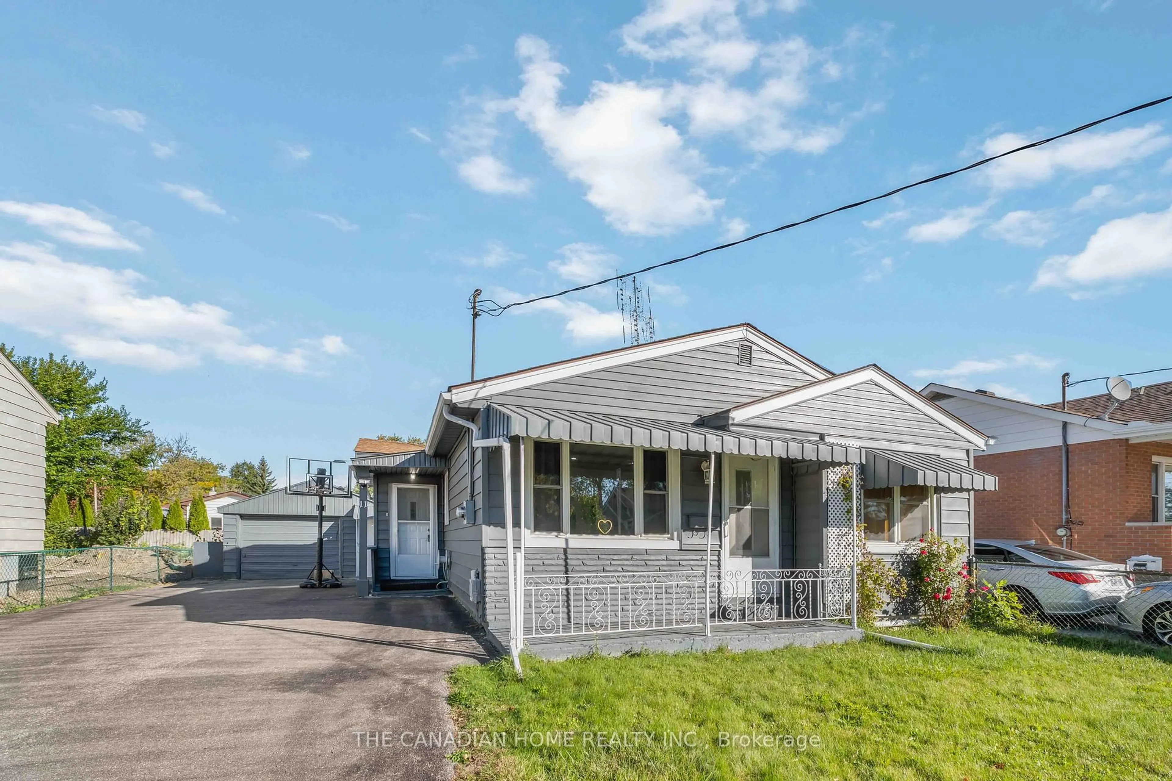 Shed for 11 PARKWOOD Dr, St. Catharines Ontario L2P 1H1