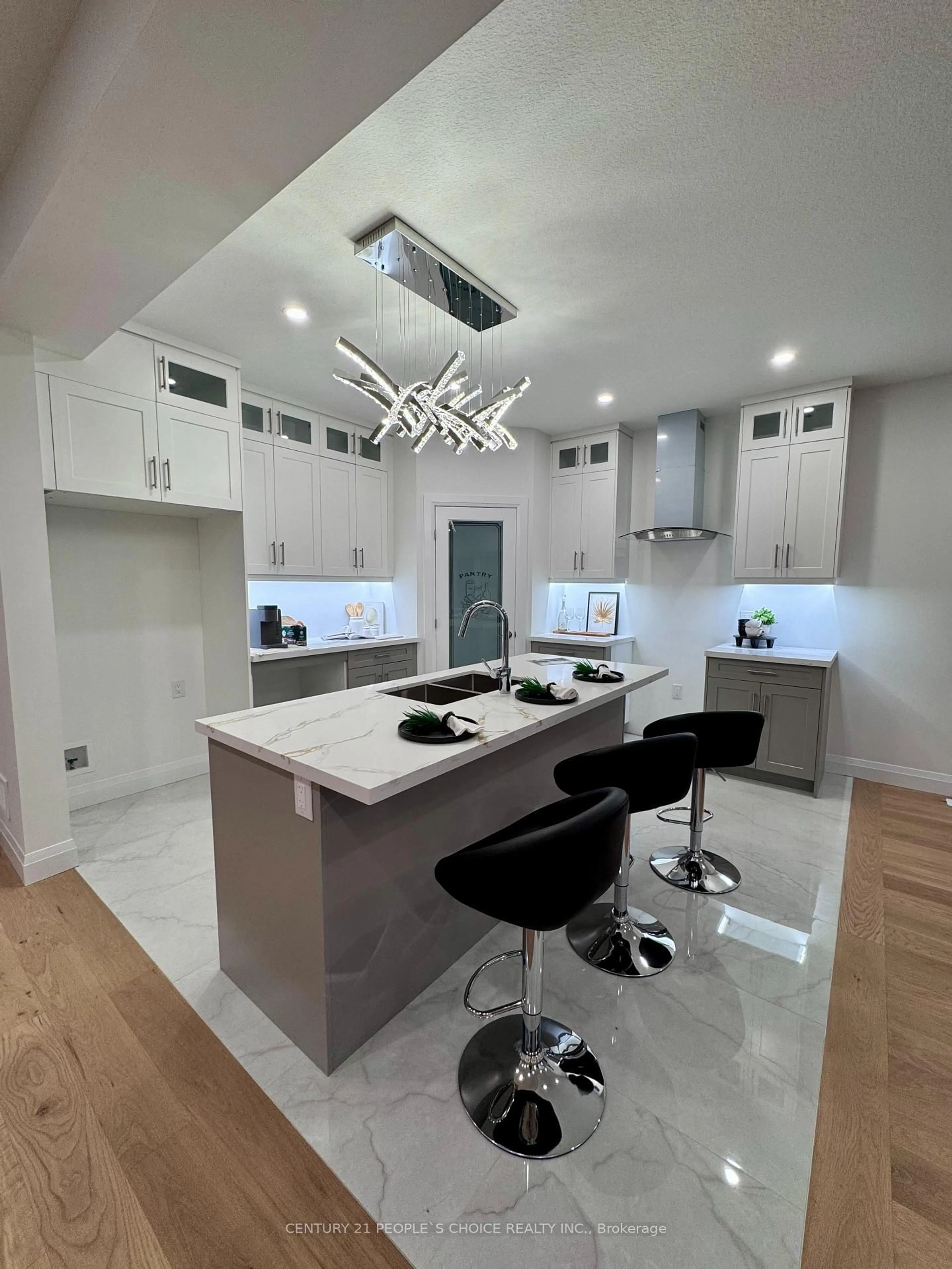Contemporary kitchen, unknown for 2641 Bobolink Lane, London South Ontario N6M 0J9