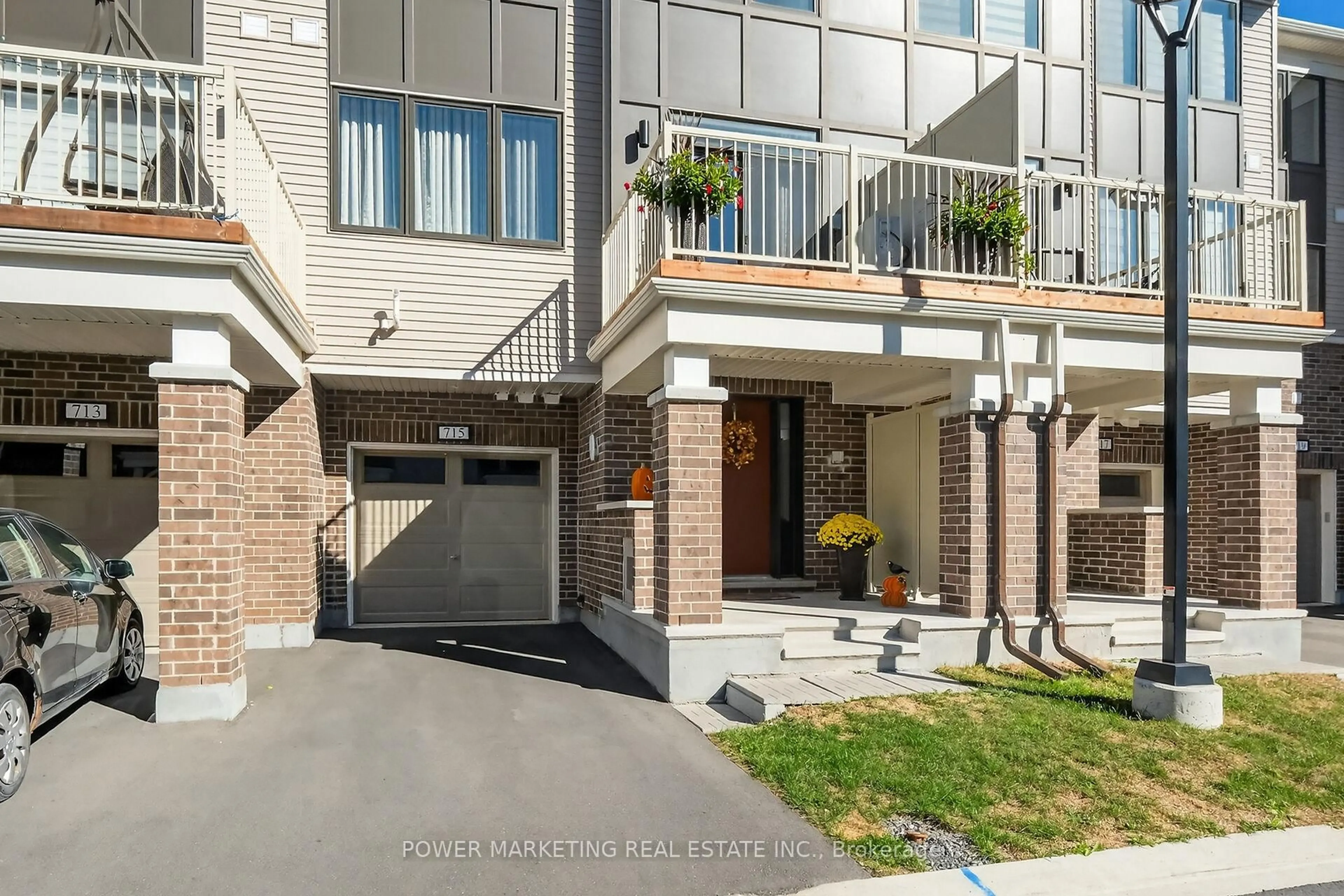 Unknown for 715 HYDRUS Private, Ottawa Ontario K2J 7B2