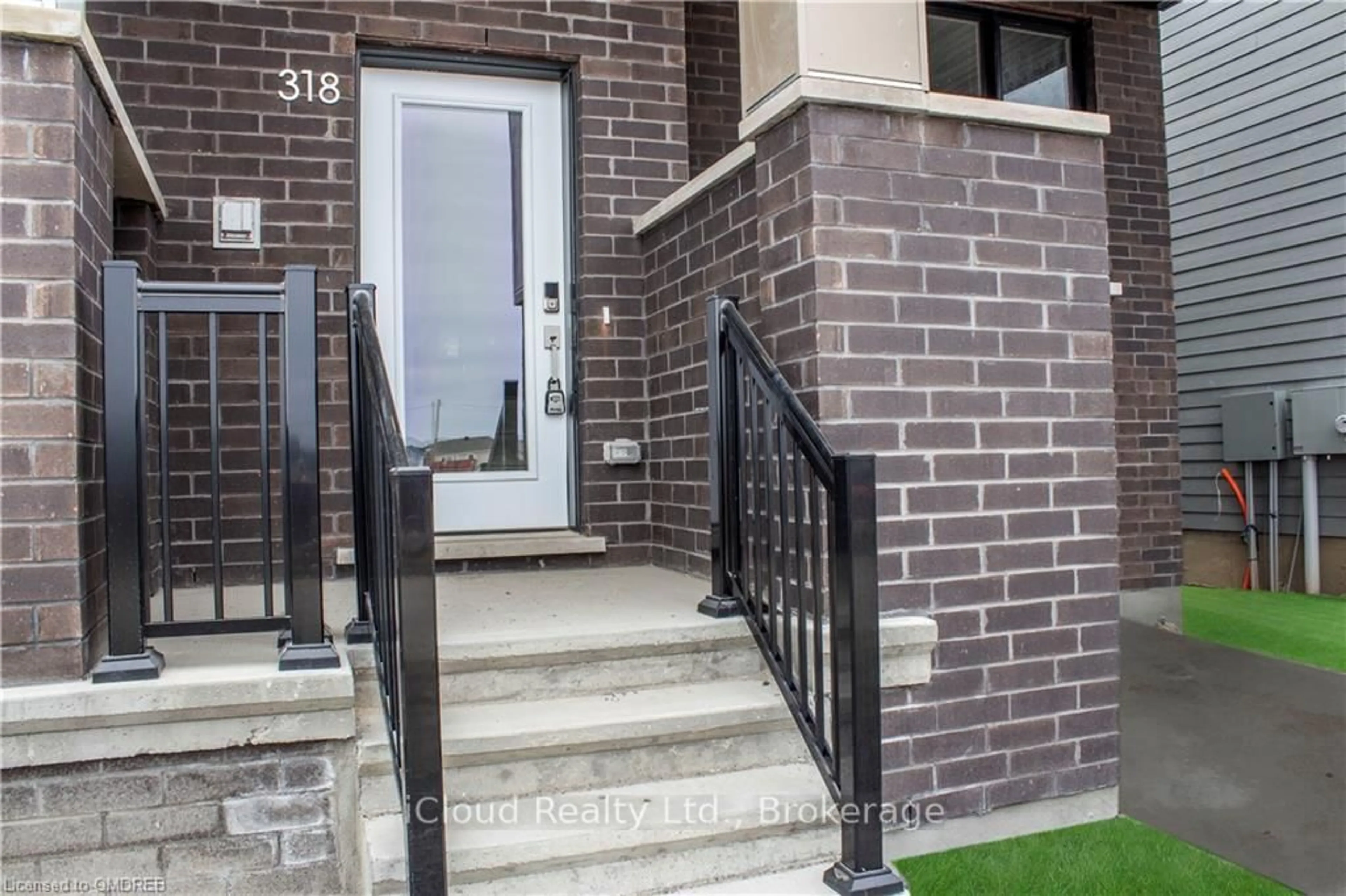 Unknown for 318 Catsfoot Walk, Ottawa Ontario K2J 7G9