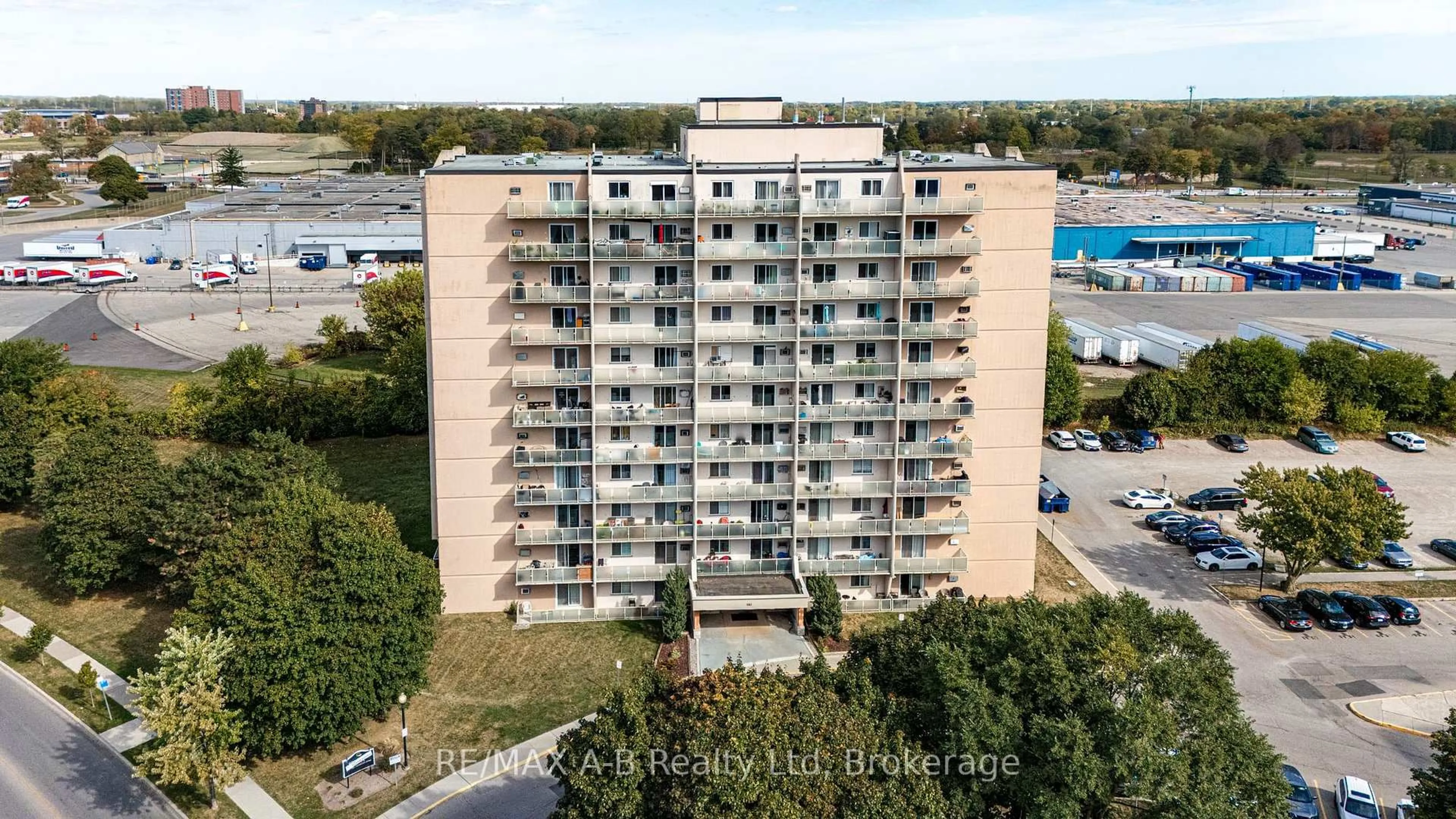 A pic from outside/outdoor area/front of a property/back of a property/a pic from drone, city buildings view from balcony for 583 Mornington Ave #101, London East Ontario N5Y 3E9