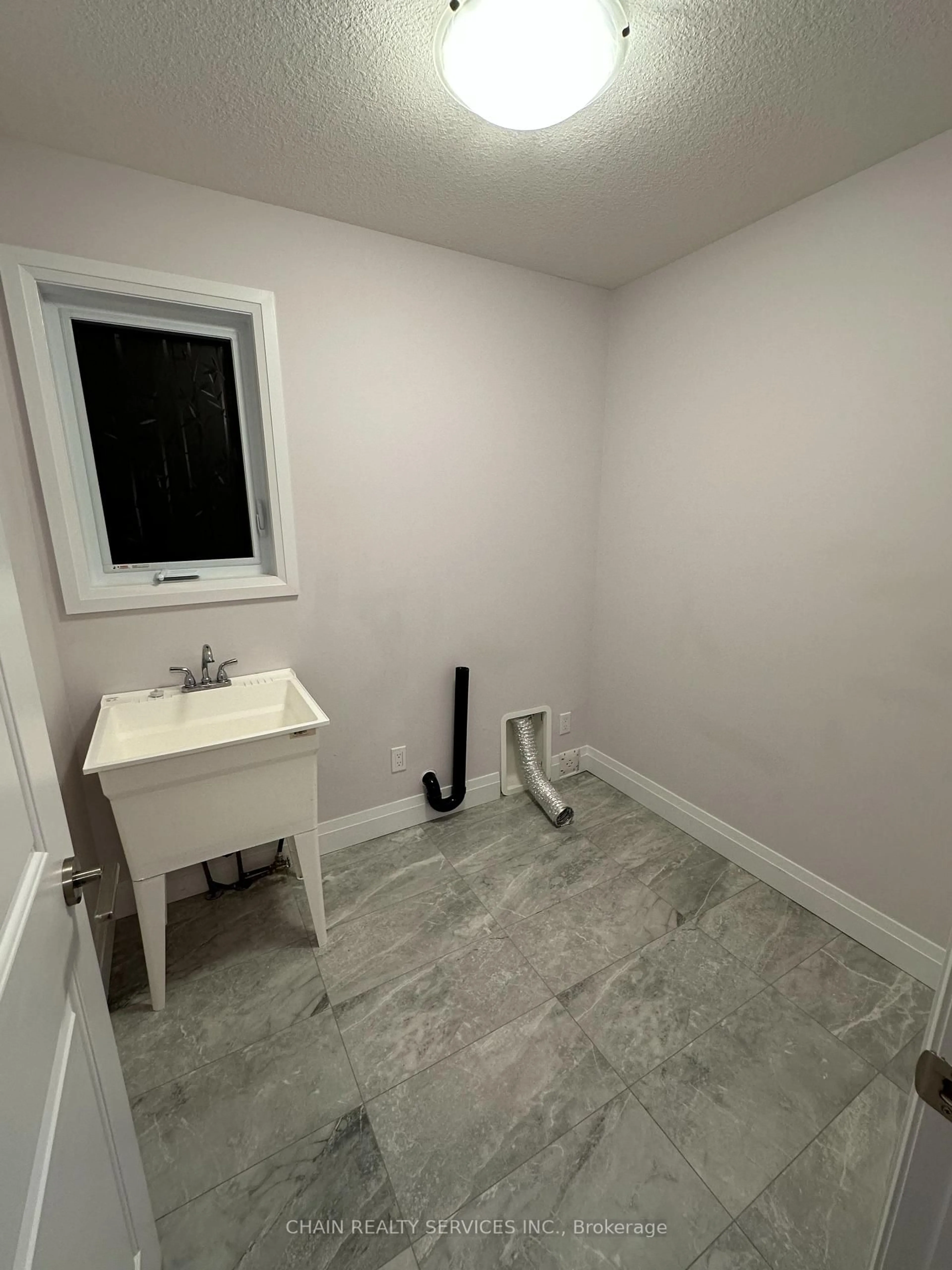A pic of a room for 627 Ketter Way, Plympton-Wyoming Ontario N0N 1T0