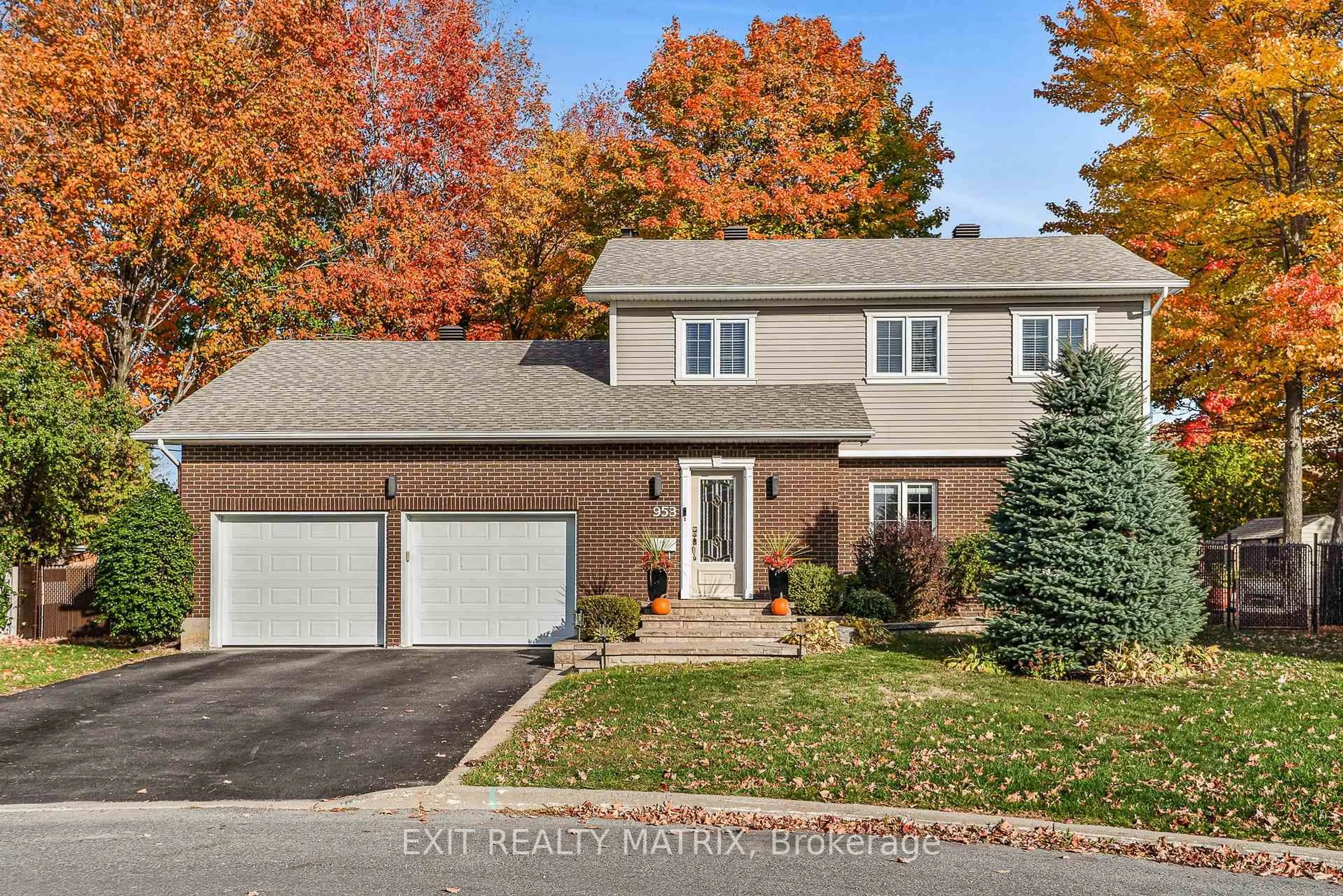 Home with brick exterior material, street for 953 Jerome St, Hawkesbury Ontario K6A 3B1