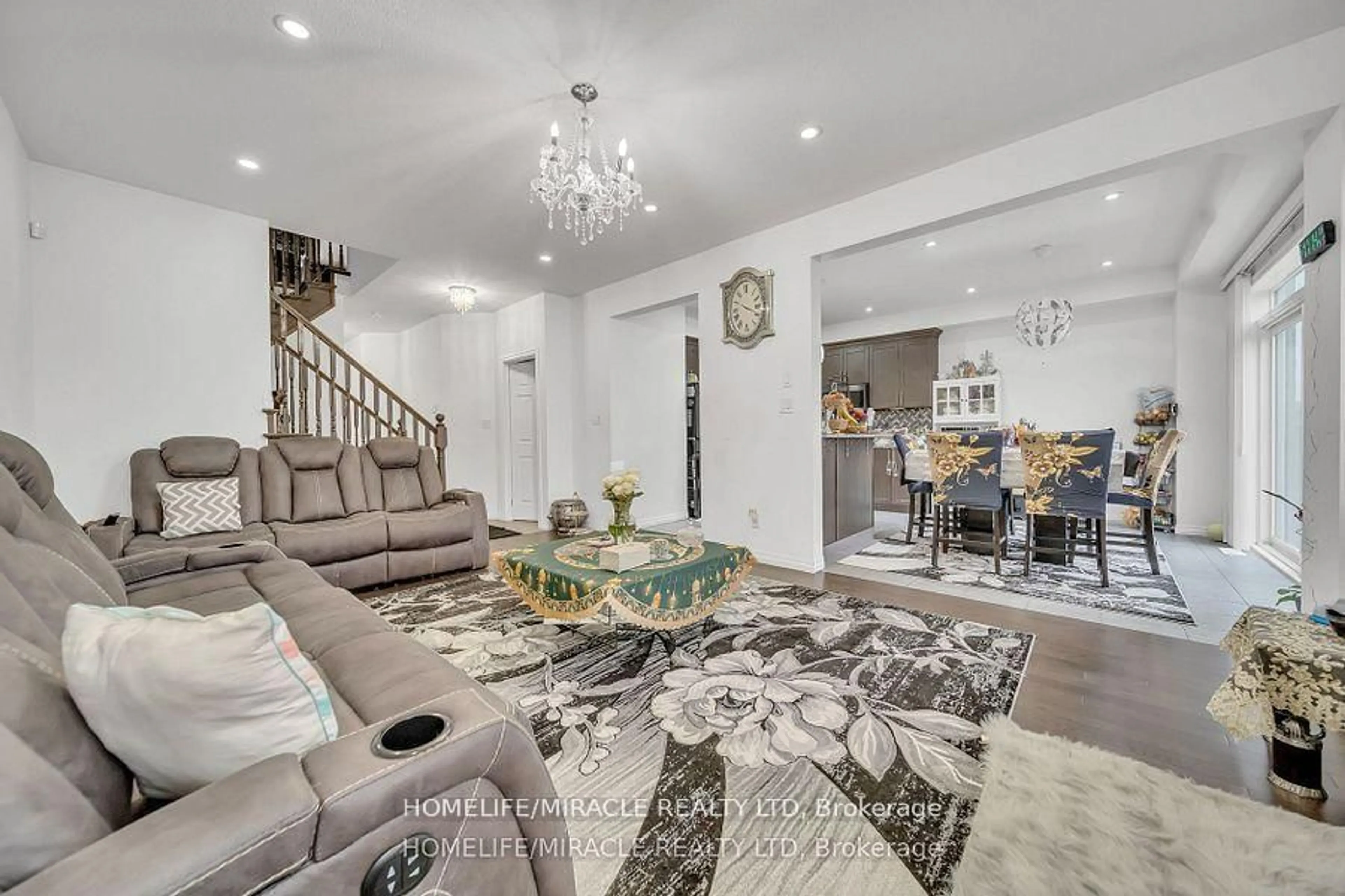 Living room with furniture, unknown for 421 Freure Dr, Cambridge Ontario N1S 0B4