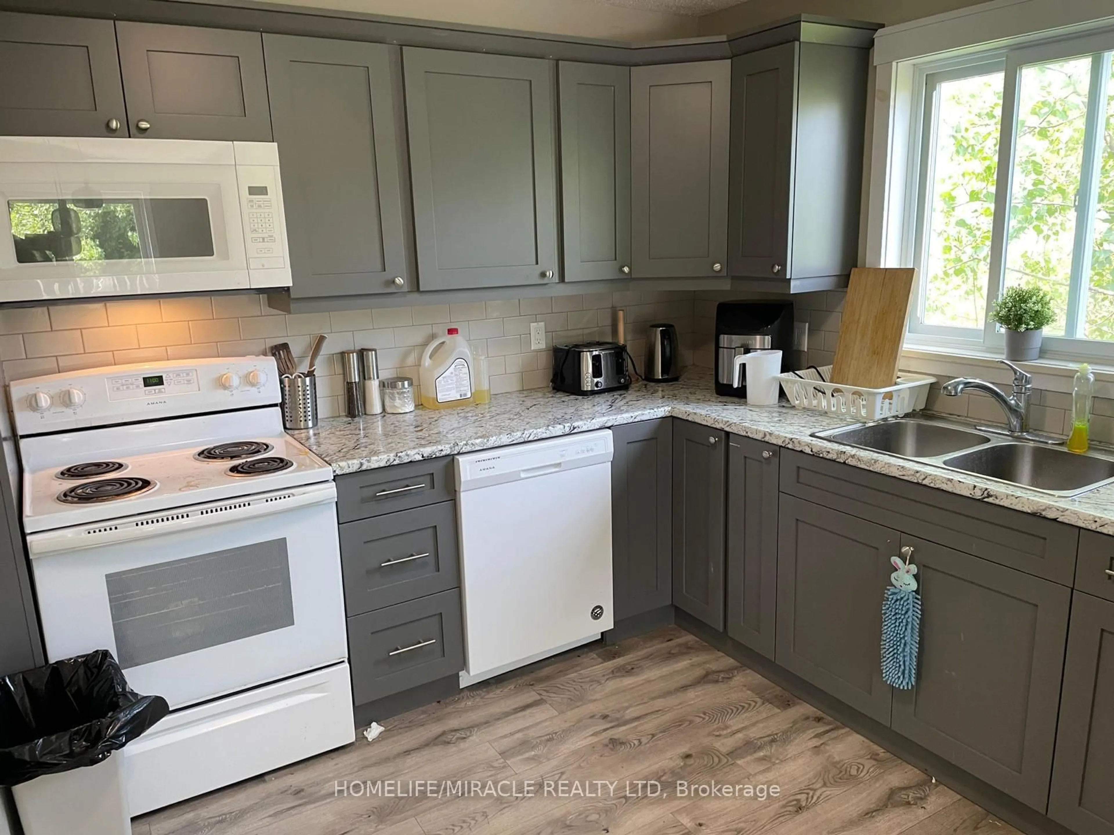 Open concept kitchen, unknown for 7142 HIGHWAY 6, Northern Bruce Peninsula Ontario N0H 2R0