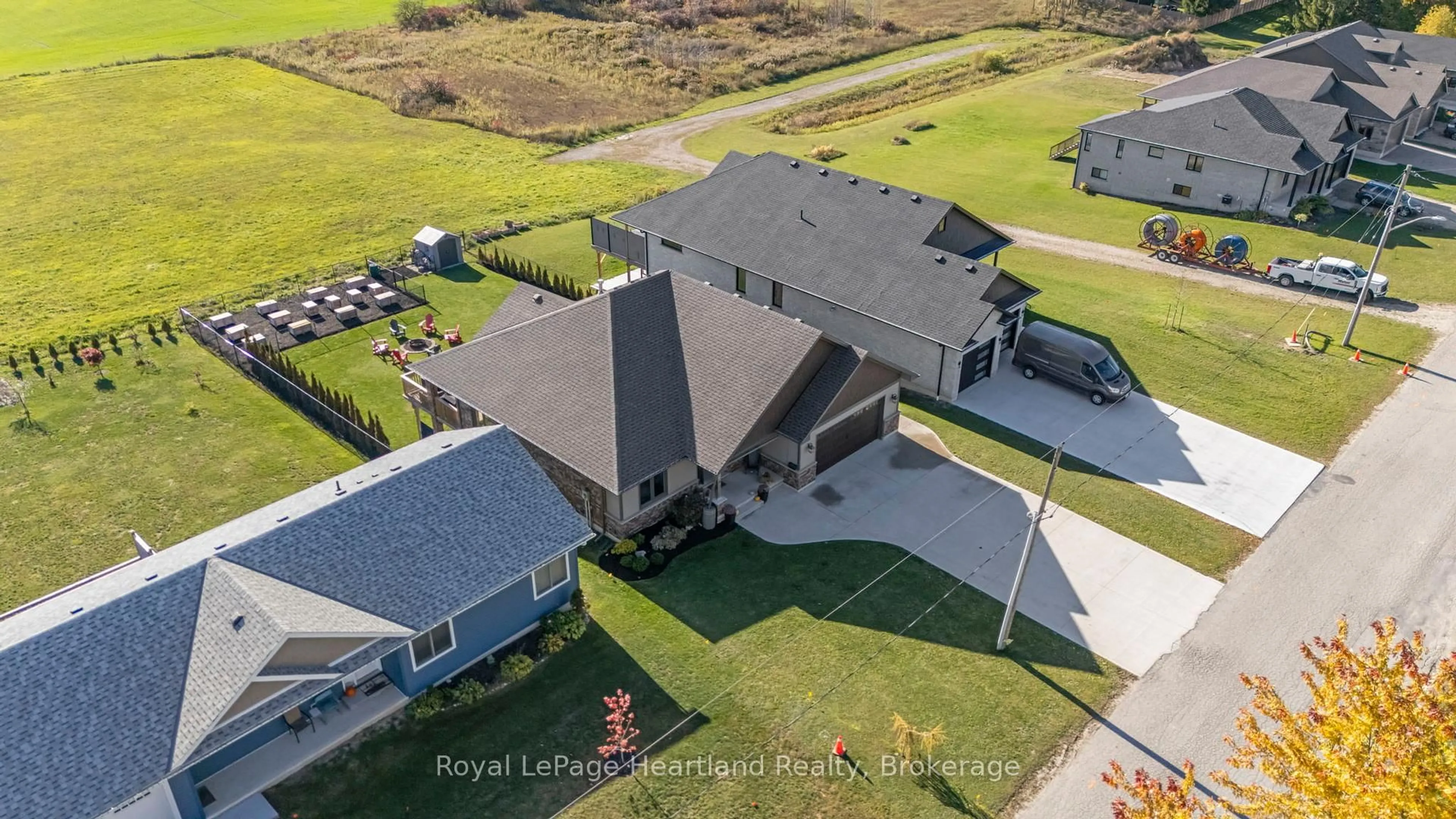 A pic from outside/outdoor area/front of a property/back of a property/a pic from drone, unknown for 18 MINTO St, Minto Ontario N0G 1M0