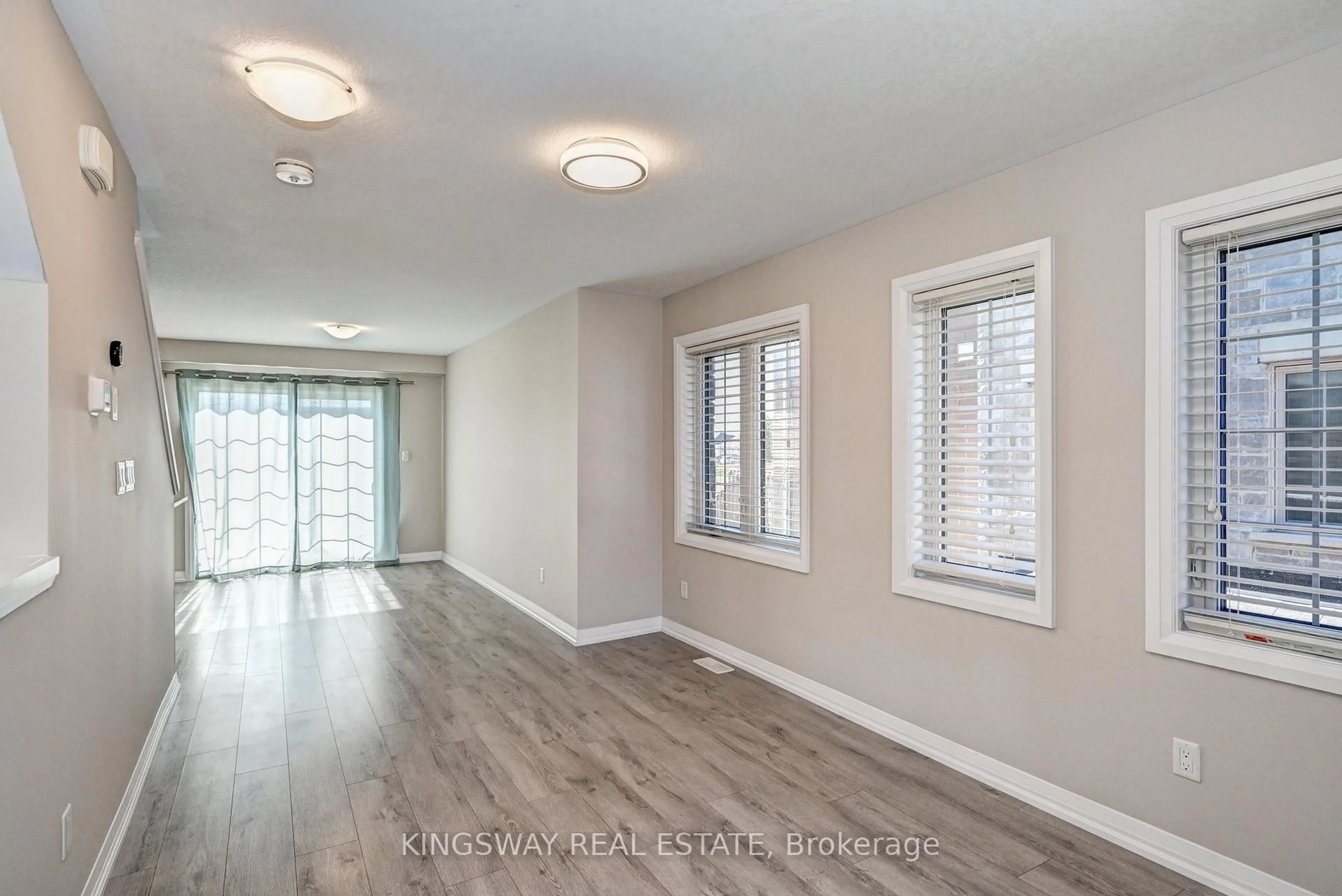 Unknown for 86 Monarch Woods Dr, Kitchener Ontario N2P 2Y9