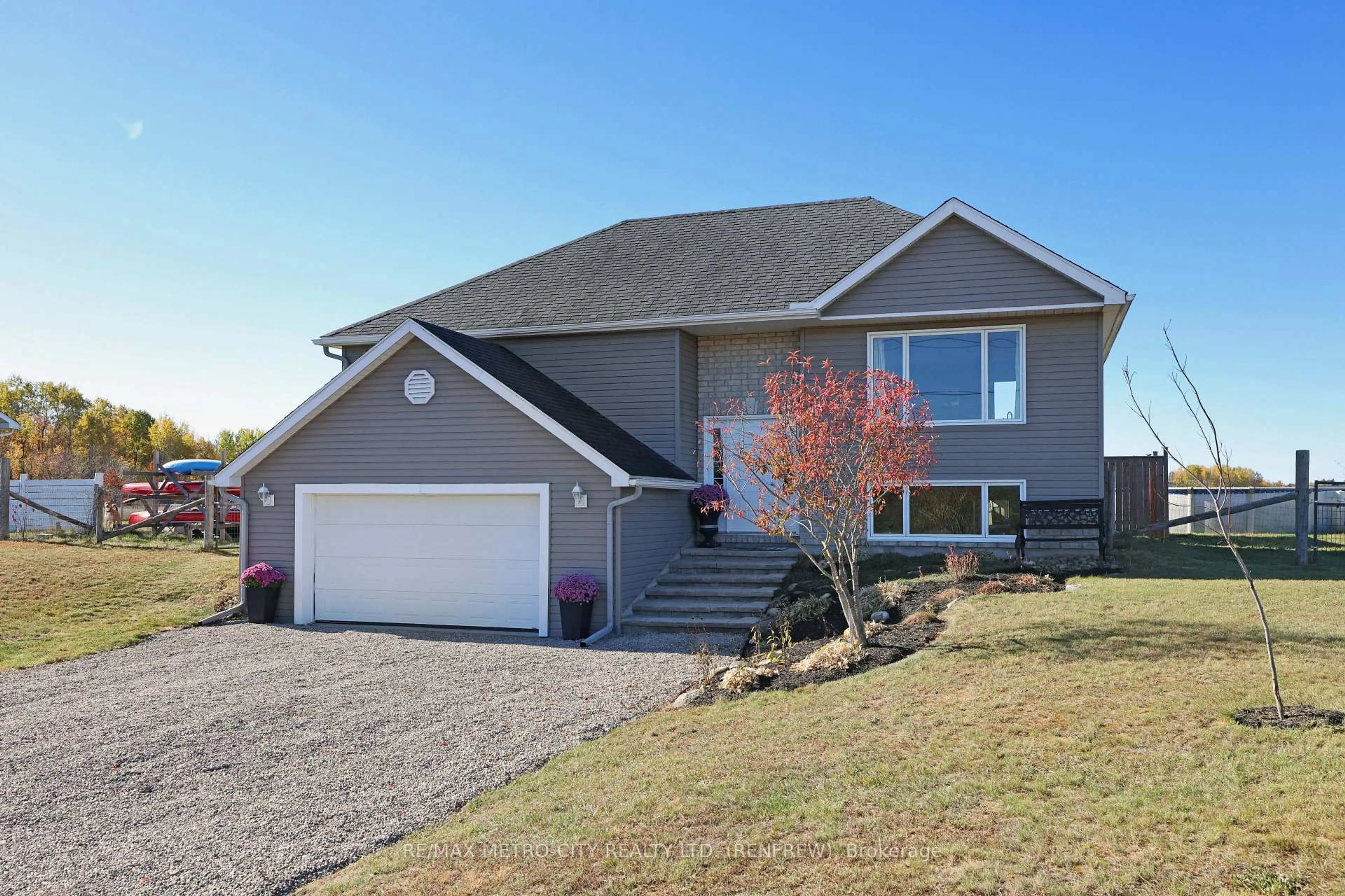Home with vinyl exterior material, street for 2431 EADY Rd, Renfrew Ontario K7V 3Z6