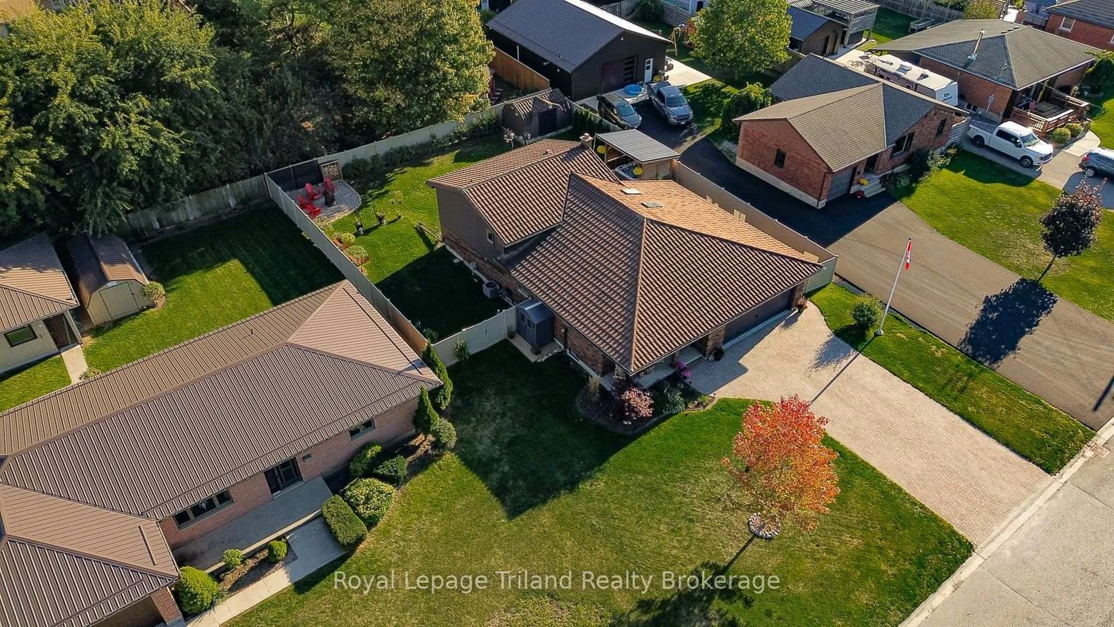 A pic from outside/outdoor area/front of a property/back of a property/a pic from drone, street for 209 Brock St, Zorra Ontario N0M 2M0
