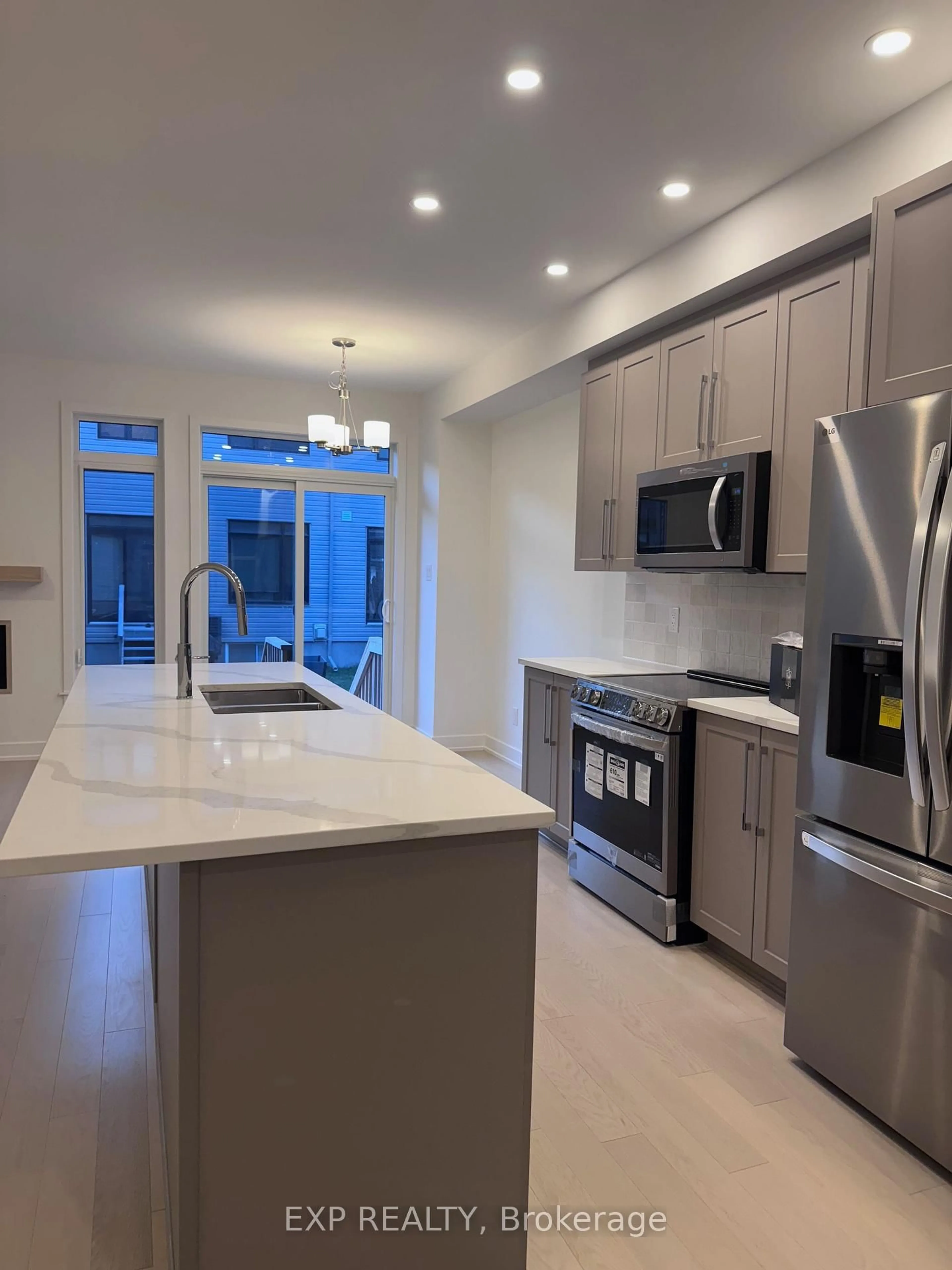 Open concept kitchen, unknown for 130 Sencha Terr, Barrhaven Ontario K2J 6Z2