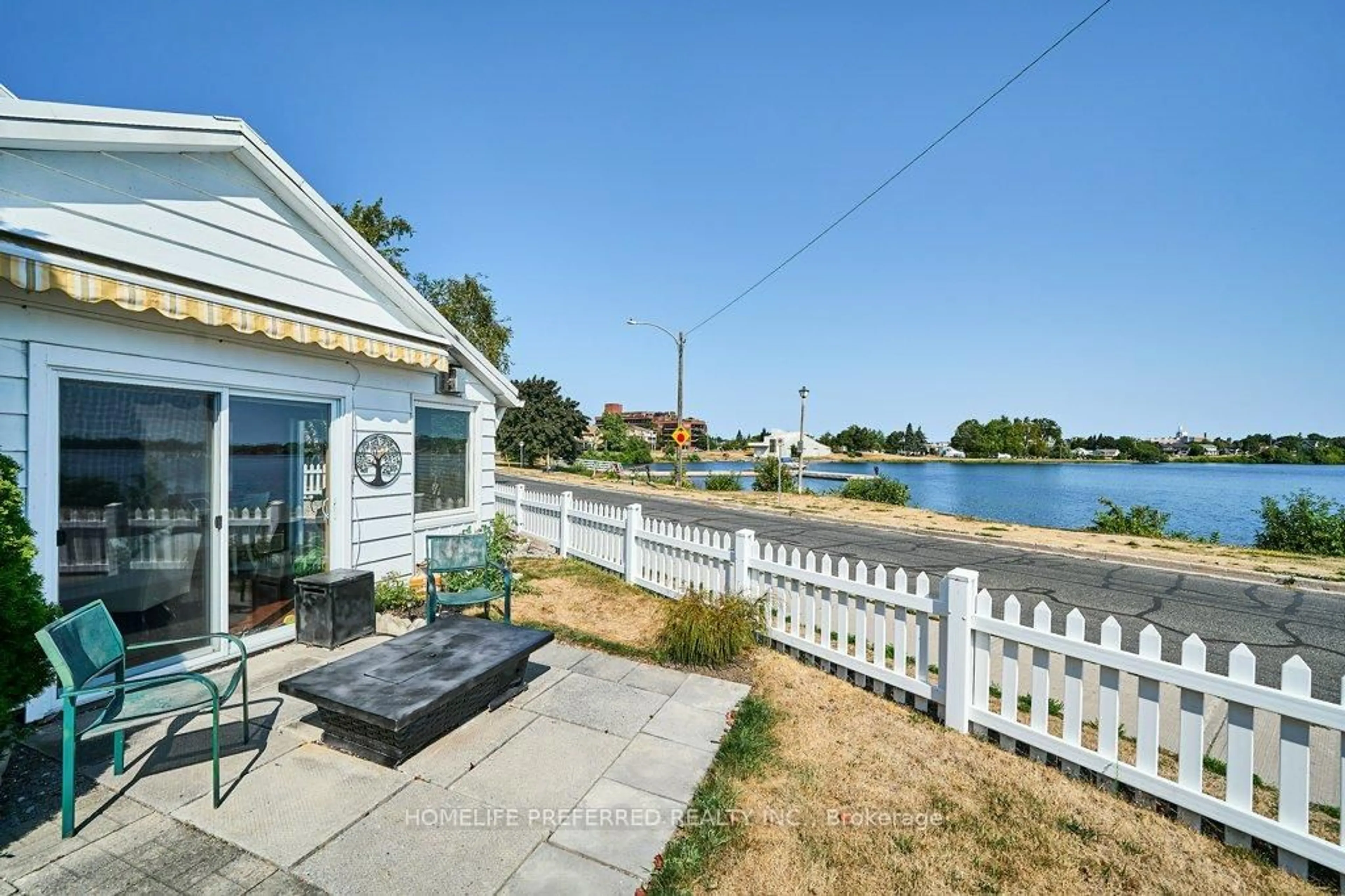 Patio, water/lake/river/ocean view for 157 Crescent St, Peterborough Ontario K9J 2G4