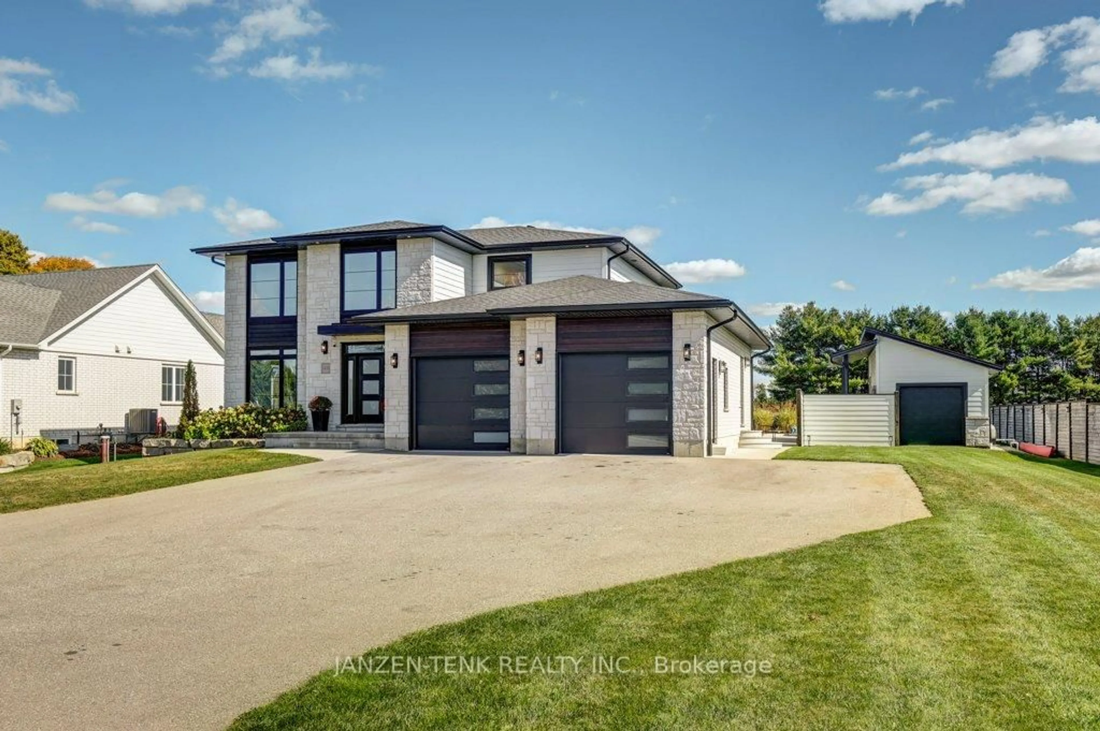 Unknown for 8476 Imperial Rd, Malahide Ontario N5H 2R2