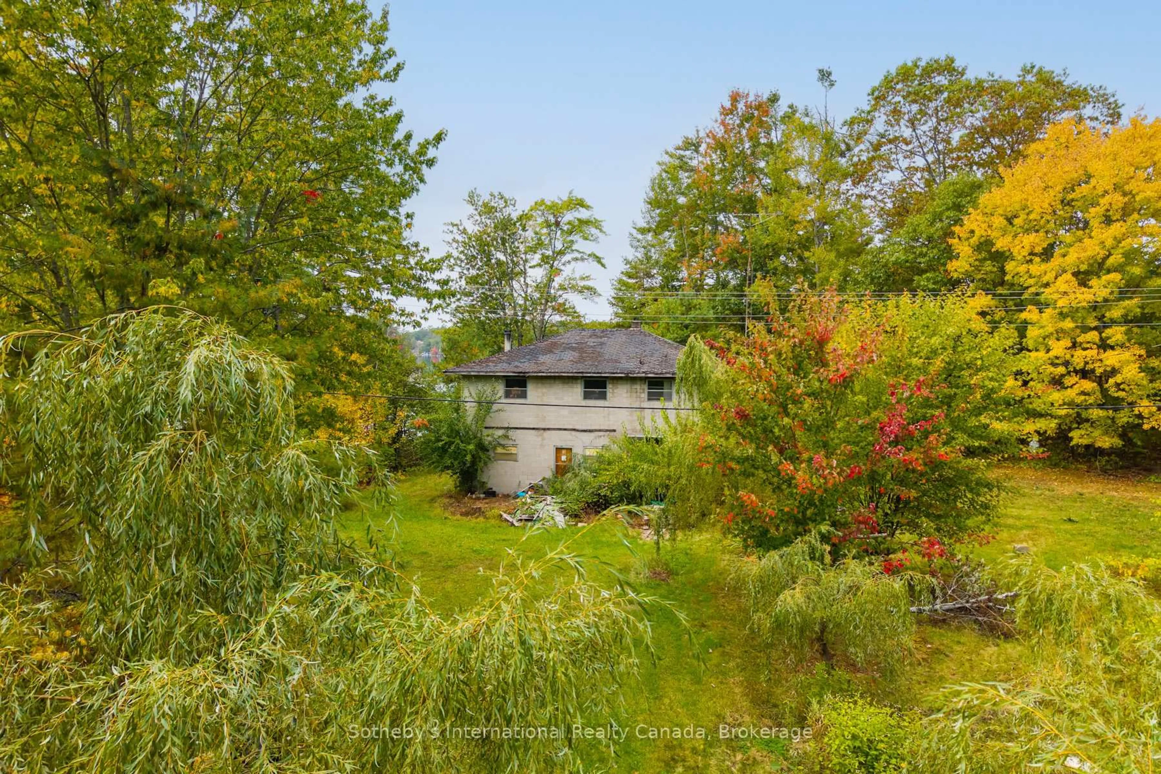 A pic from outside/outdoor area/front of a property/back of a property/a pic from drone, unknown for 1144 South Morrison Lake Rd, Gravenhurst Ontario P0E 1N0