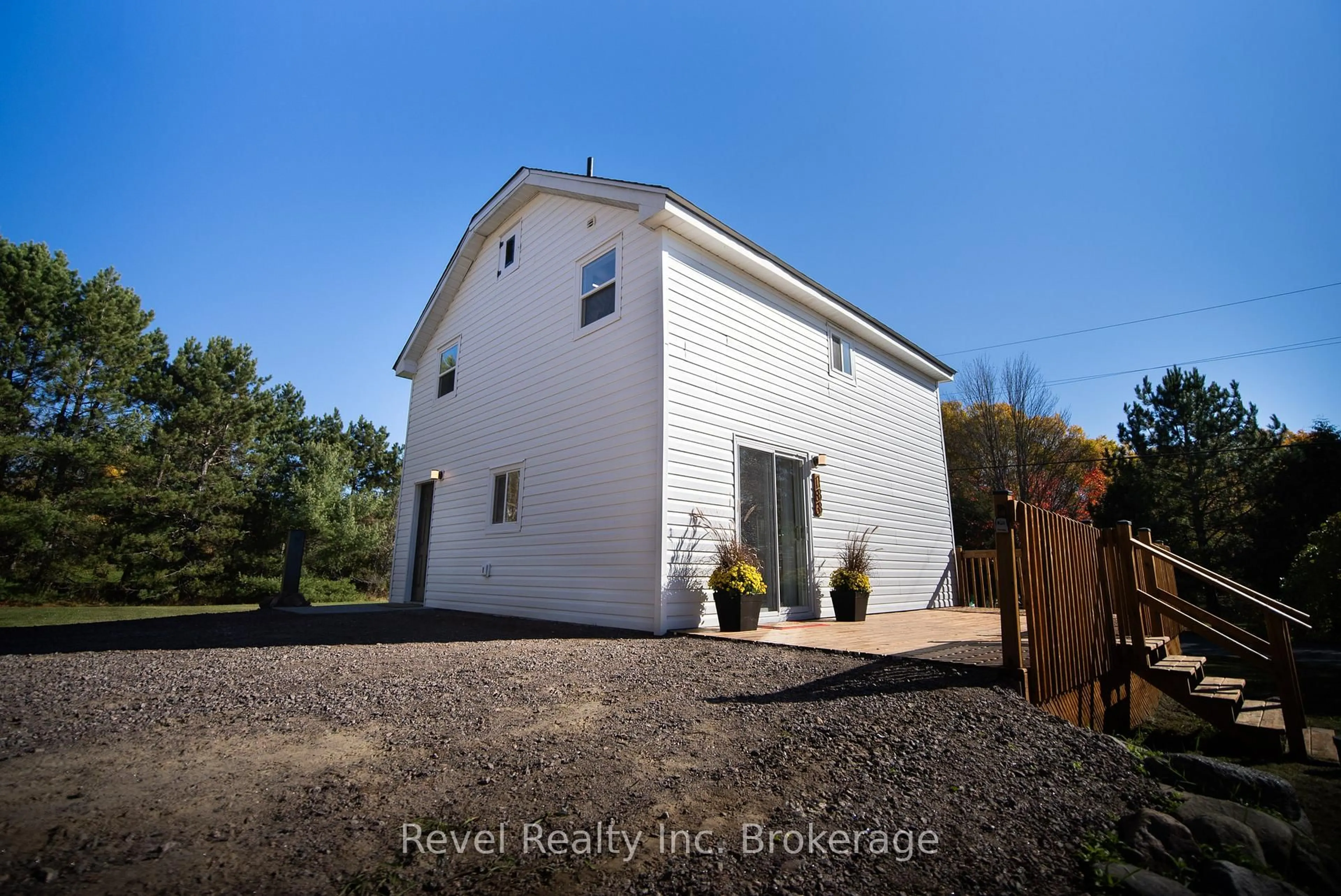 A pic from outside/outdoor area/front of a property/back of a property/a pic from drone, building for 183 Larocque St, West Nipissing Ontario P0H 1M0