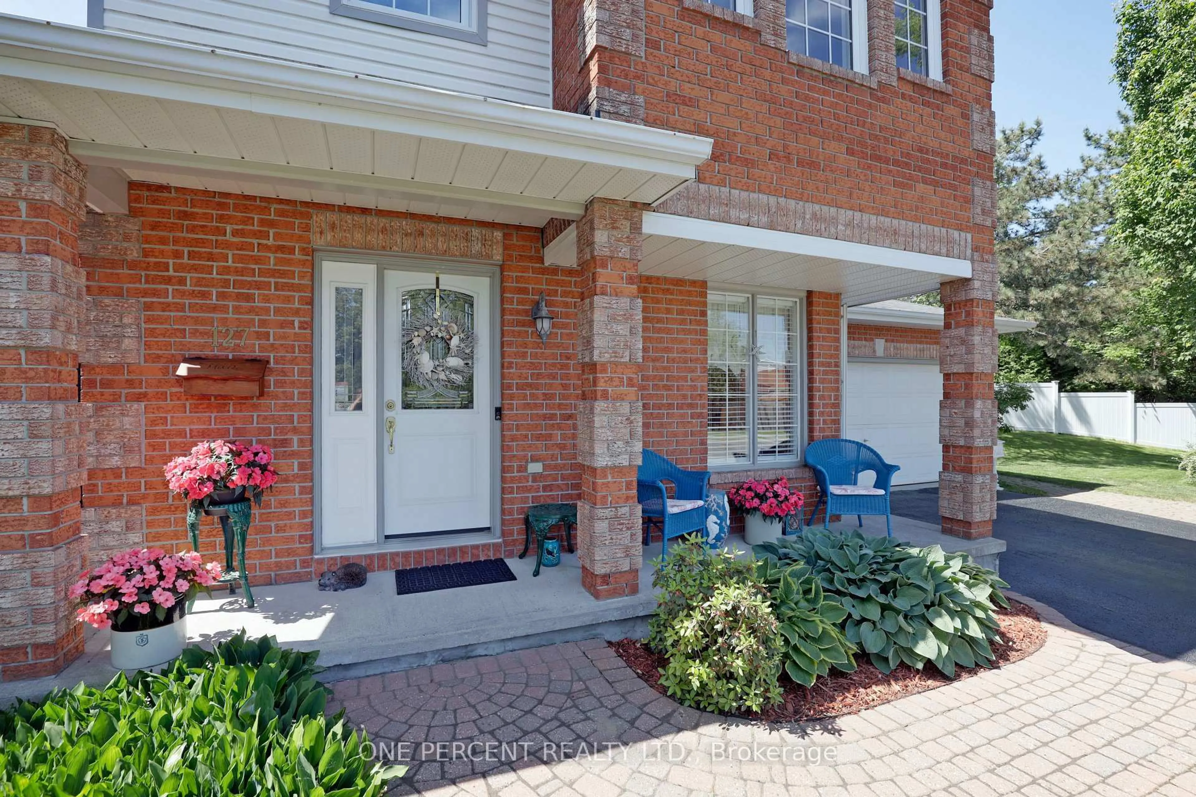 Home with brick exterior material, street for 127 Bridlewood Dr, Ottawa Ontario K2M 2G6