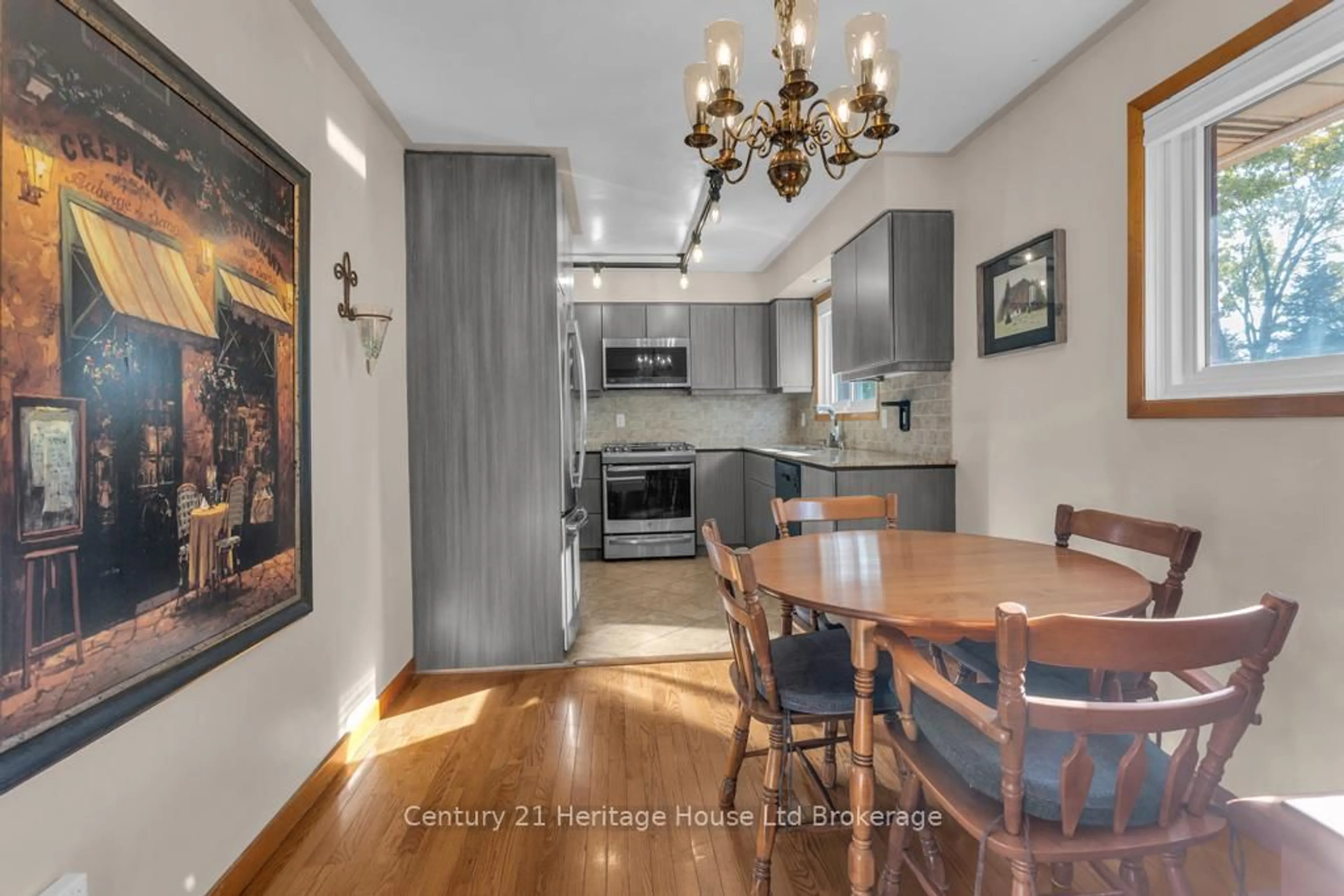Dining room, unknown for 12 Camdon Crt, Tillsonburg Ontario N4G 4B3