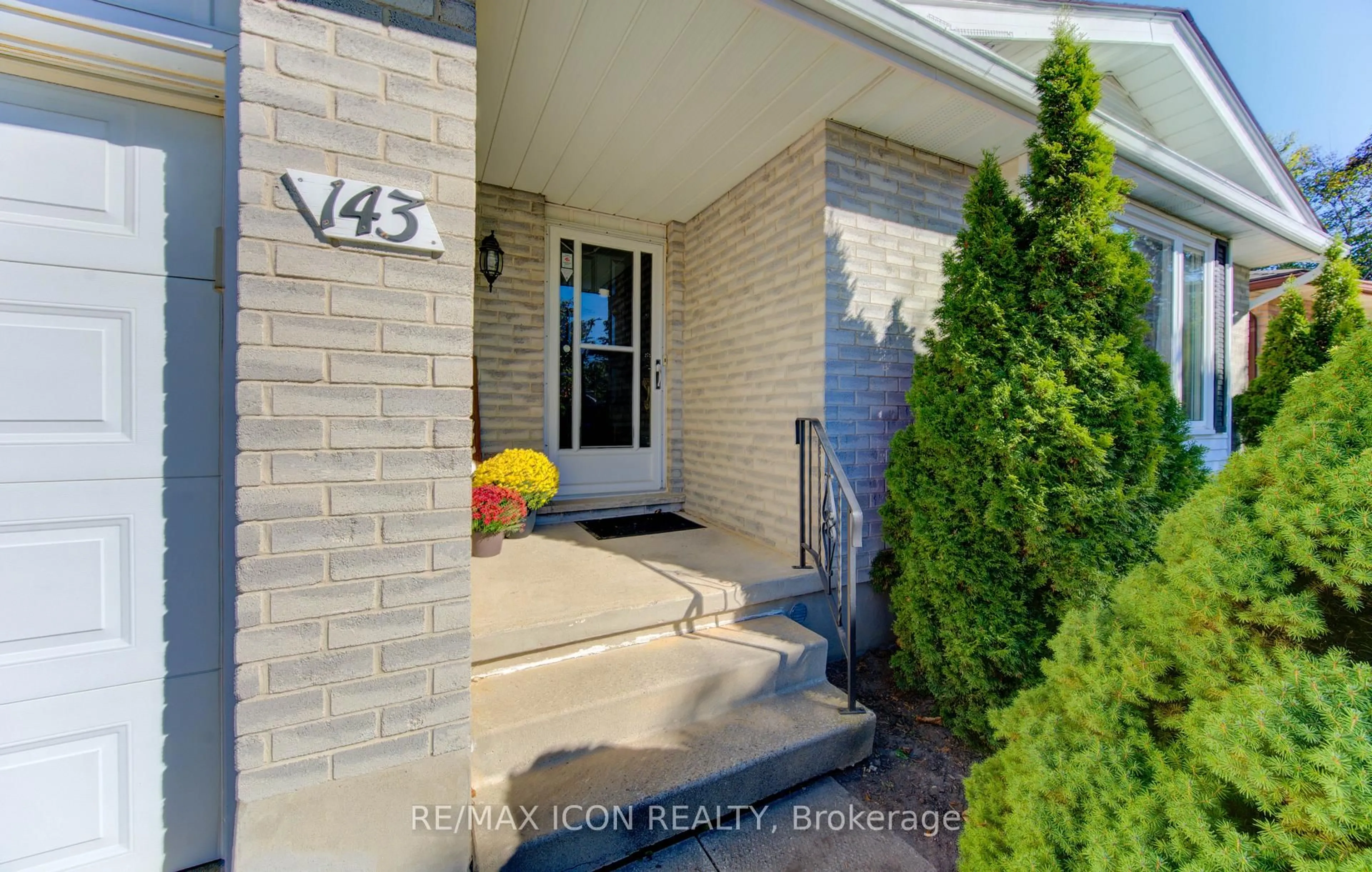 Unknown for 143 Clearwater Cres, Waterloo Ontario N2V 1E7