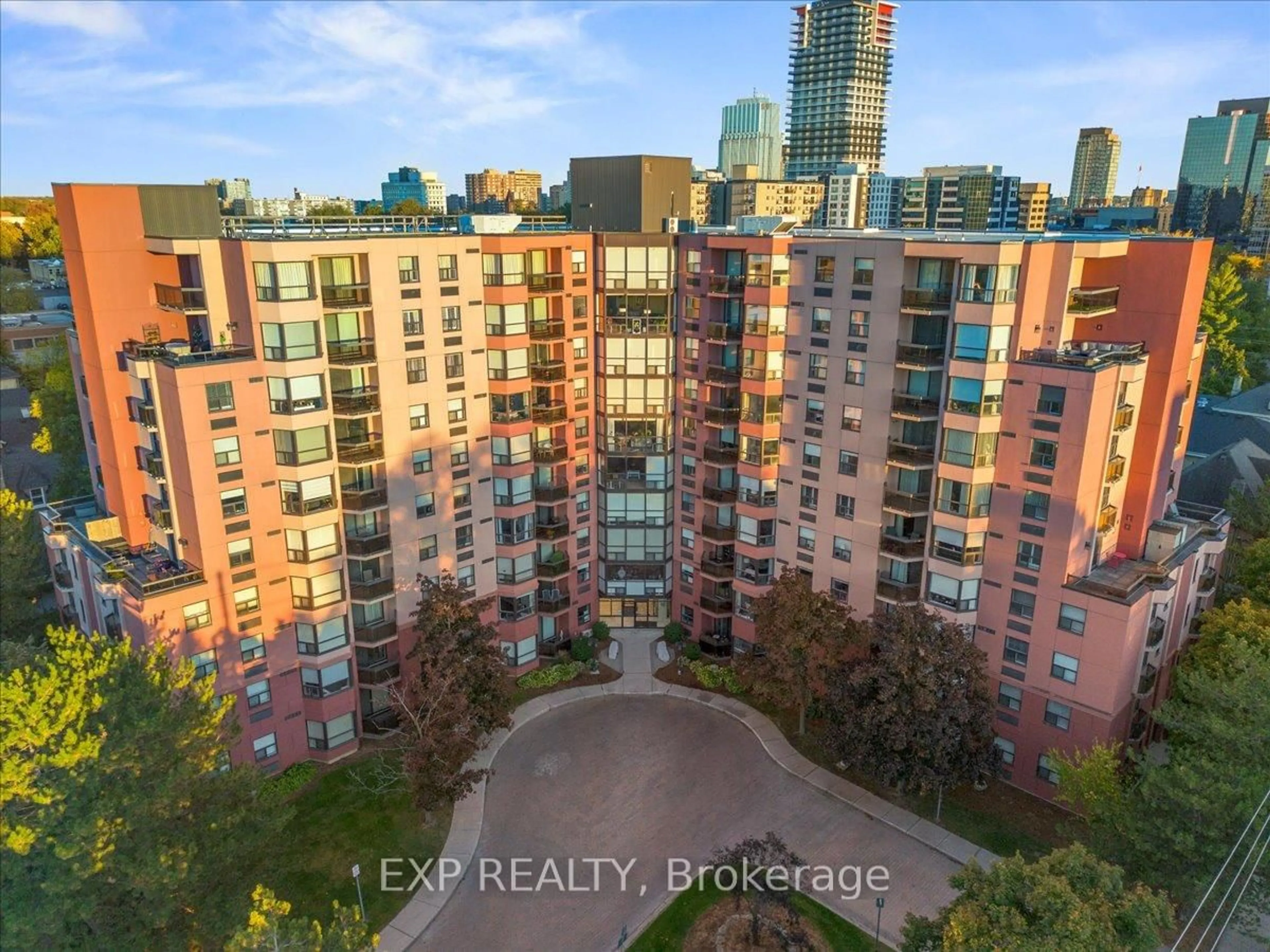 A pic from outside/outdoor area/front of a property/back of a property/a pic from drone, city buildings view from balcony for 600 Talbot St #704, London East Ontario N6A 5L9