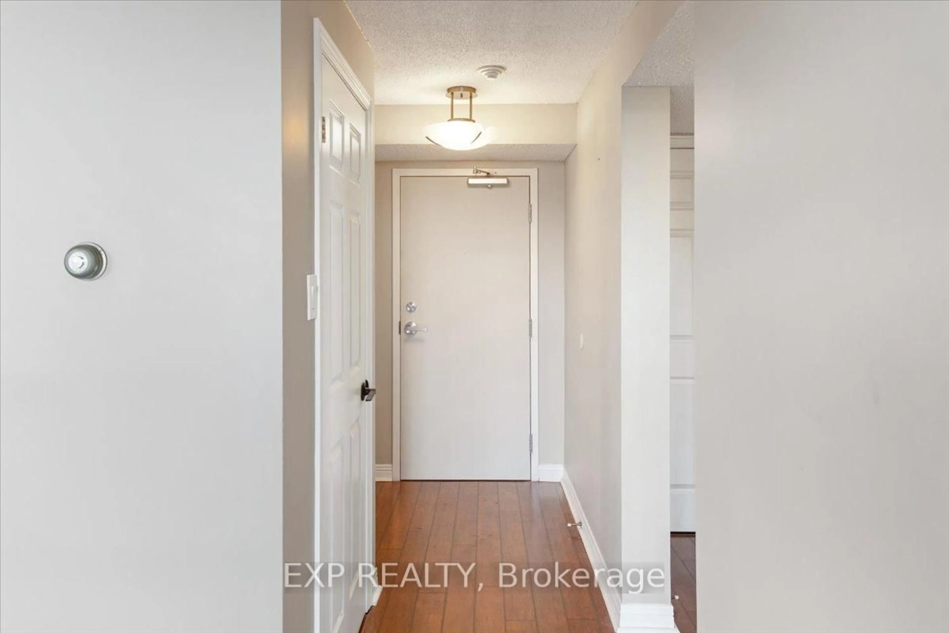 Indoor entryway for 600 Talbot St #704, London East Ontario N6A 5L9