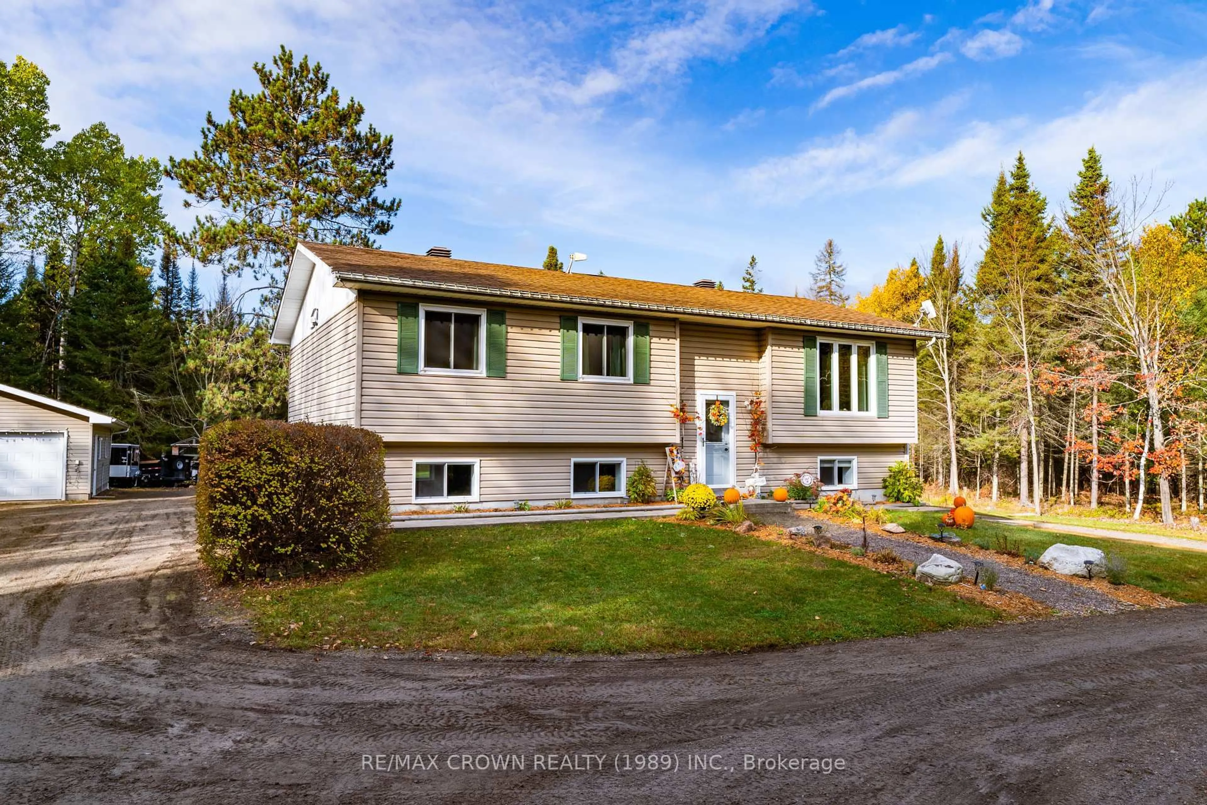 A pic from outside/outdoor area/front of a property/back of a property/a pic from drone, unknown for 65 Byers Rd, Callander Ontario P0H 1H0