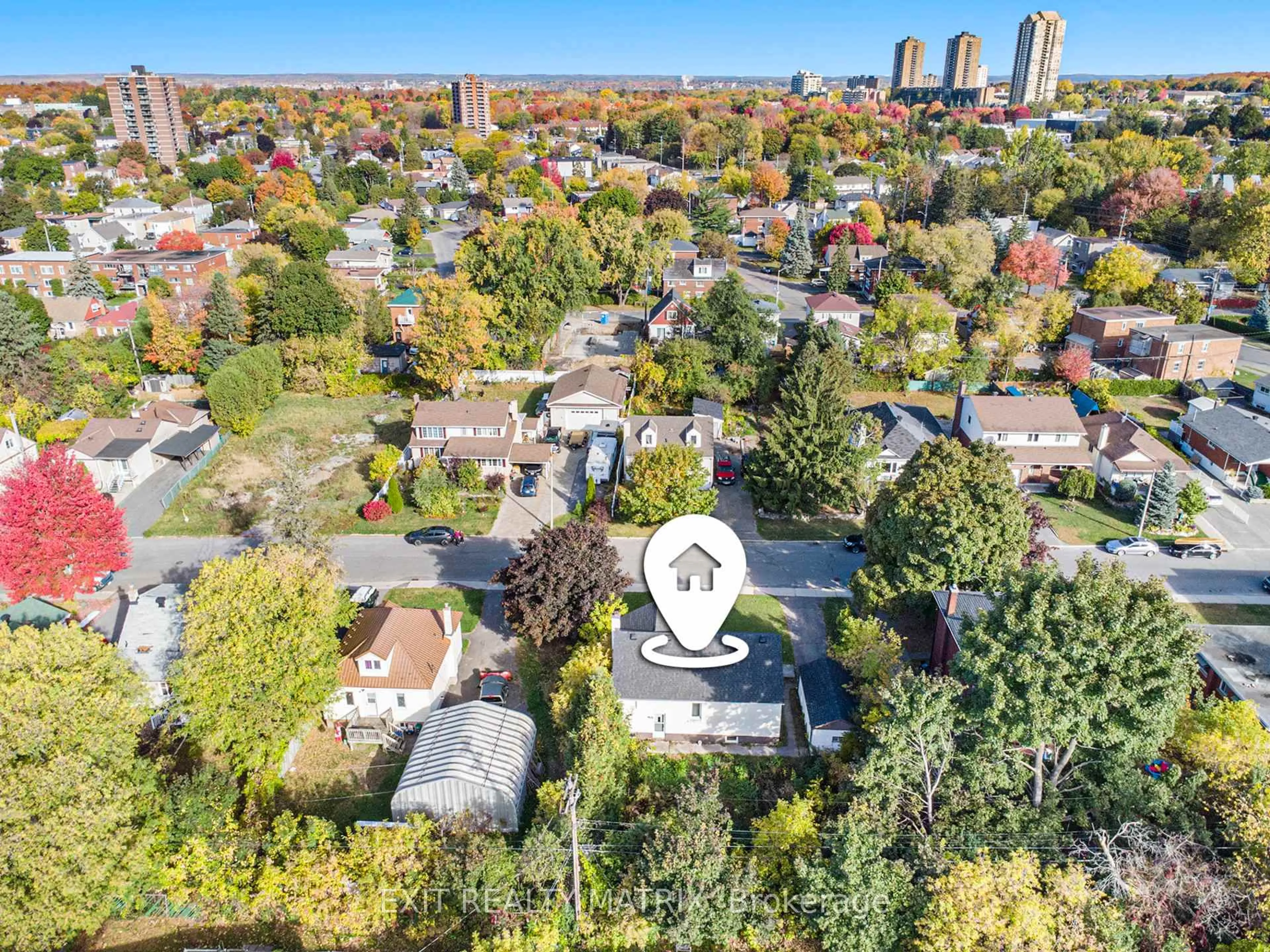 A pic from outside/outdoor area/front of a property/back of a property/a pic from drone, city buildings view from balcony for 436 Blake Blvd, Ottawa Ontario K1K 1B1