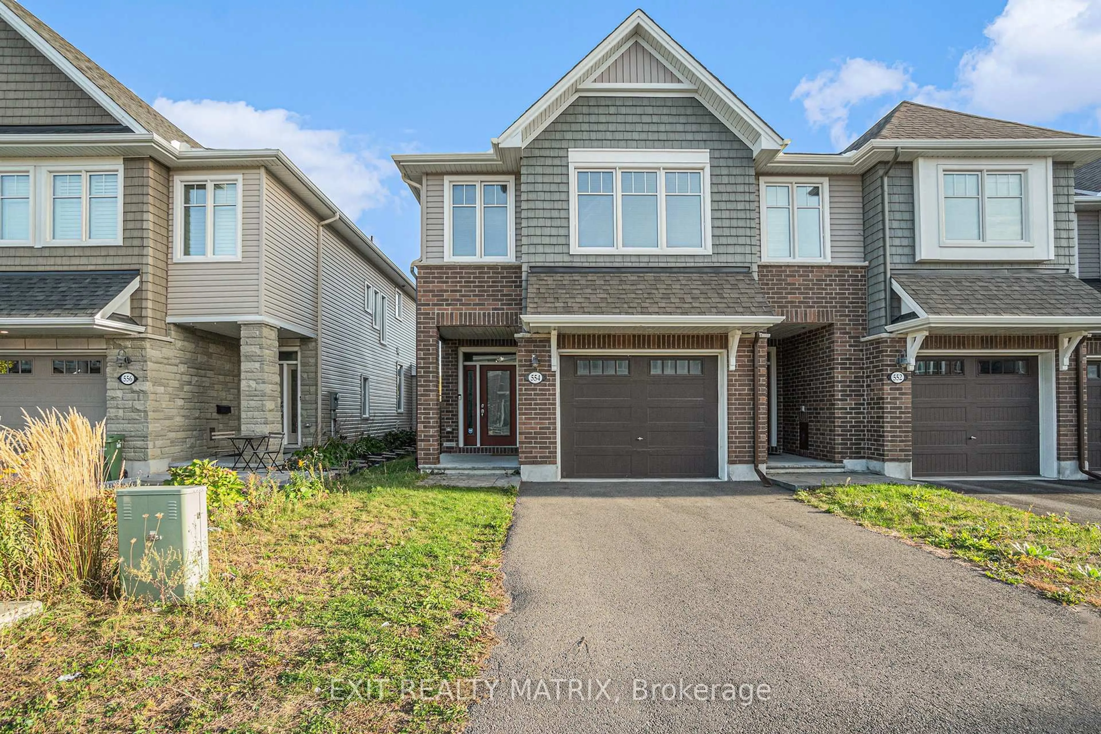 Unknown for 554 Jackdaw Ave, Ottawa Ontario K2J 6N1