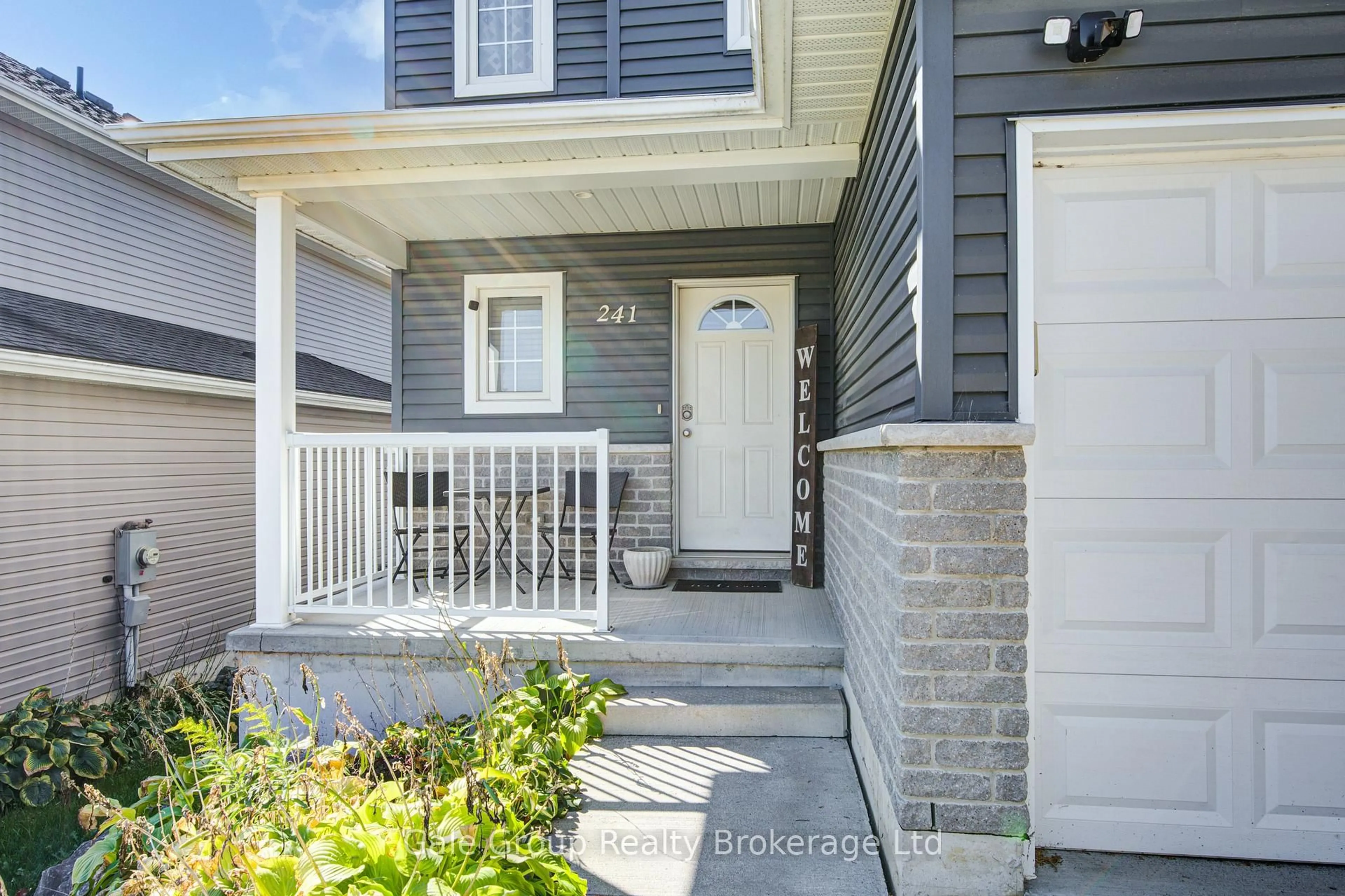 Unknown for 241 Florence Ave, Ingersoll Ontario N5C 3Y8