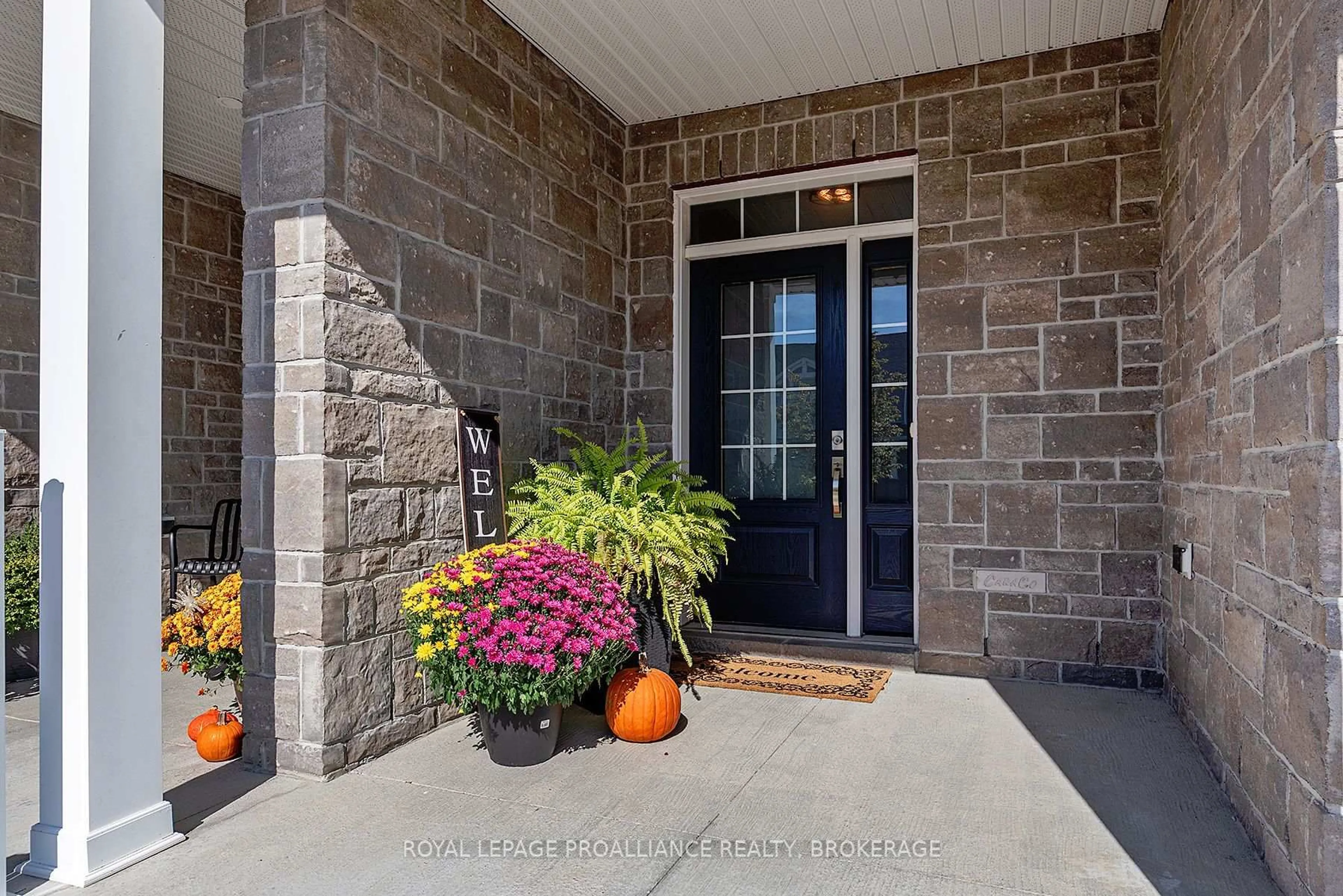 Indoor entryway for 1550 Davenport Cres, Kingston Ontario K7P 0M6