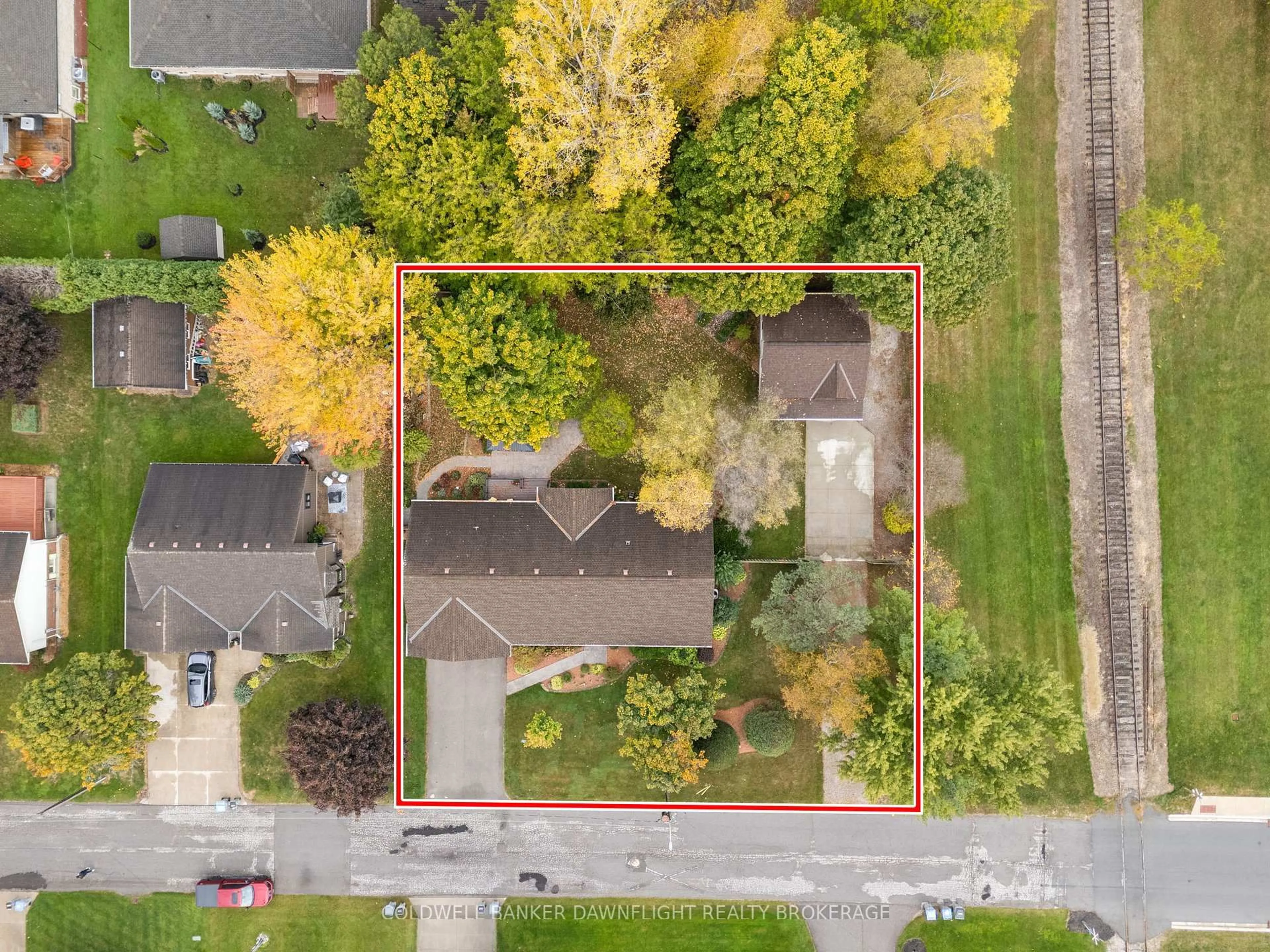 A pic from outside/outdoor area/front of a property/back of a property/a pic from drone, street for 224 Waterloo St, South Huron Ontario N0M 1S2
