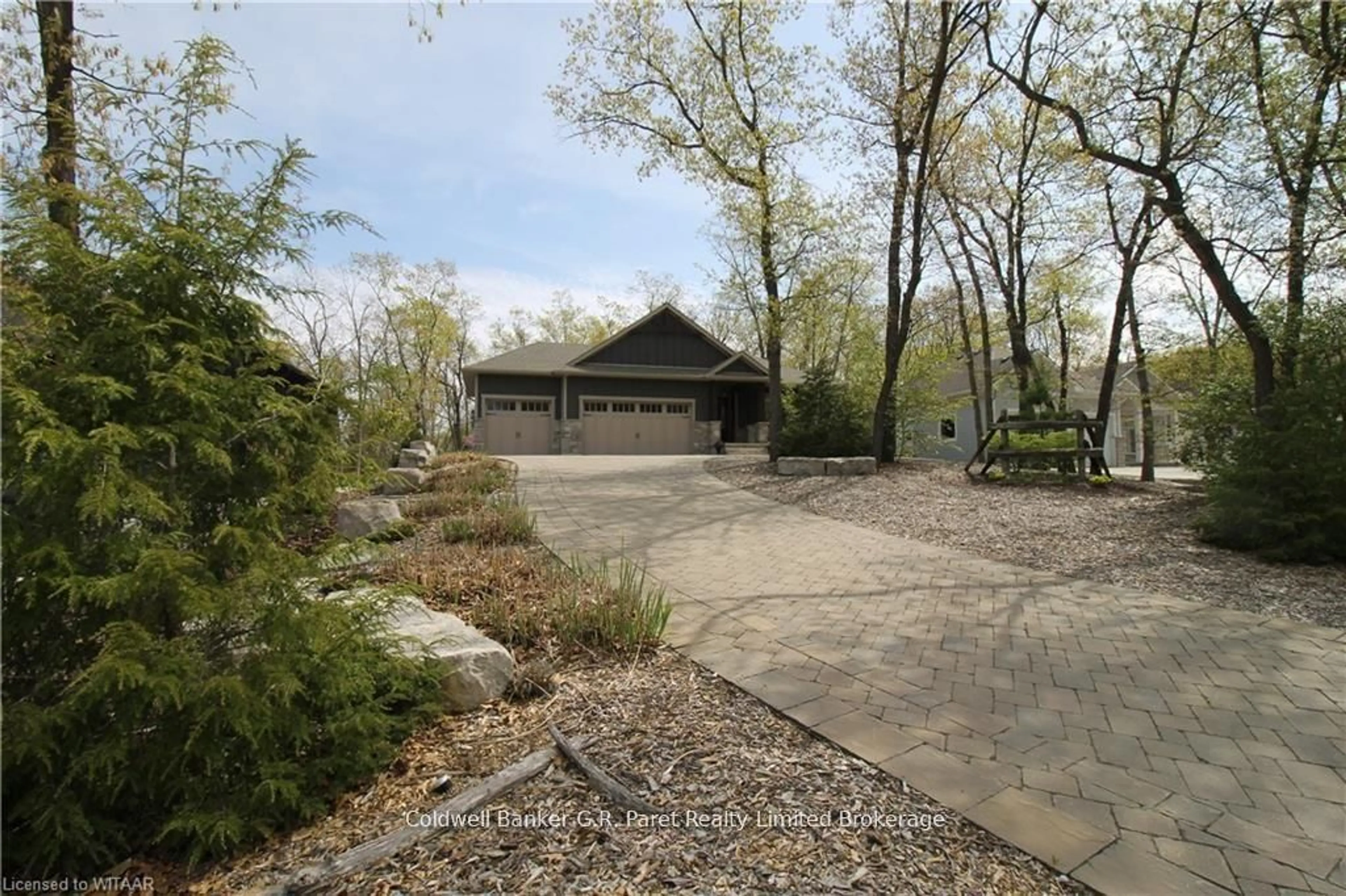 Unknown for 10151 Pinery Bluffs Rd, Lambton Shores Ontario N0M 1T0