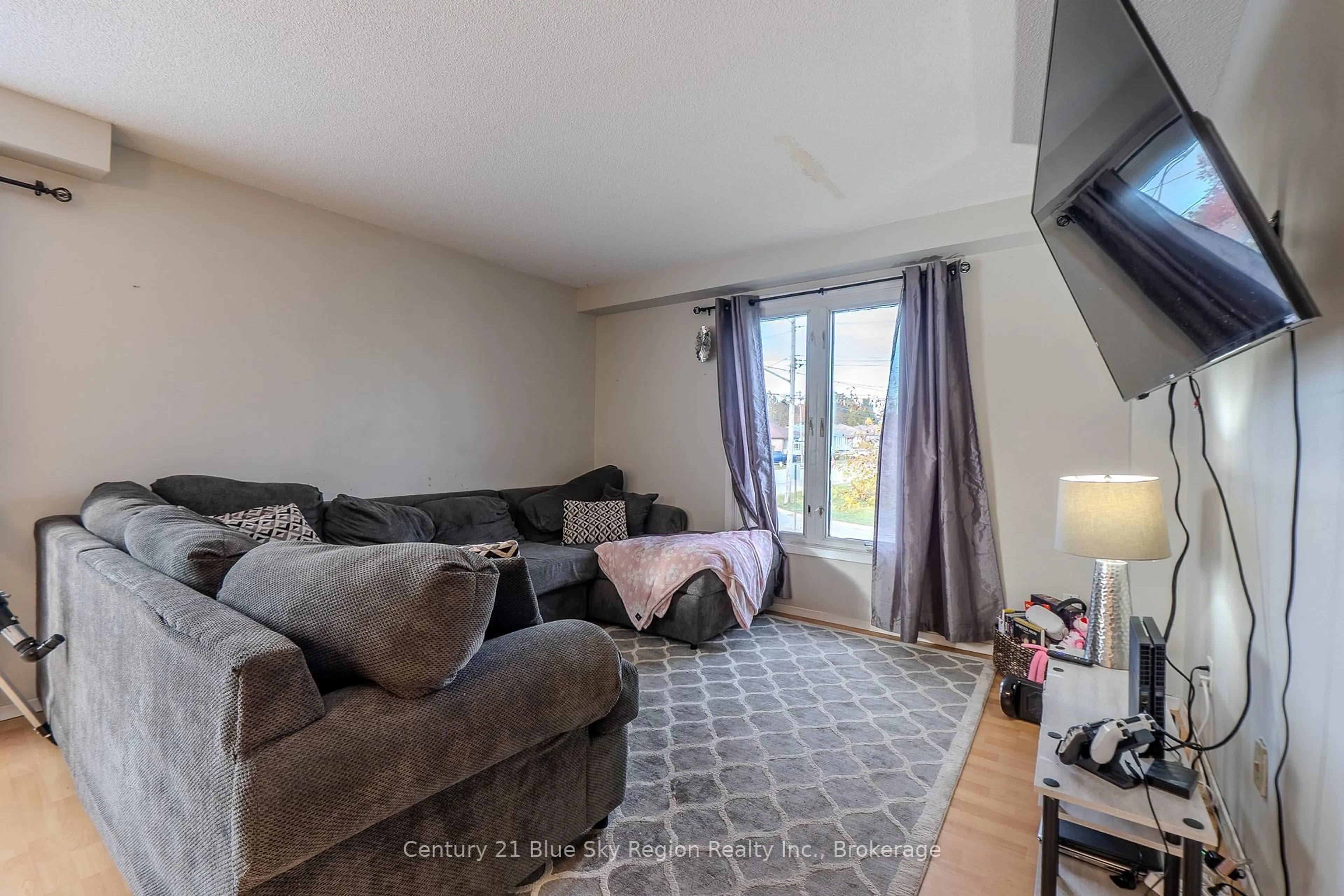 A pic of a room for 4 Sovereign Dr, North Bay Ontario P1A 2X9