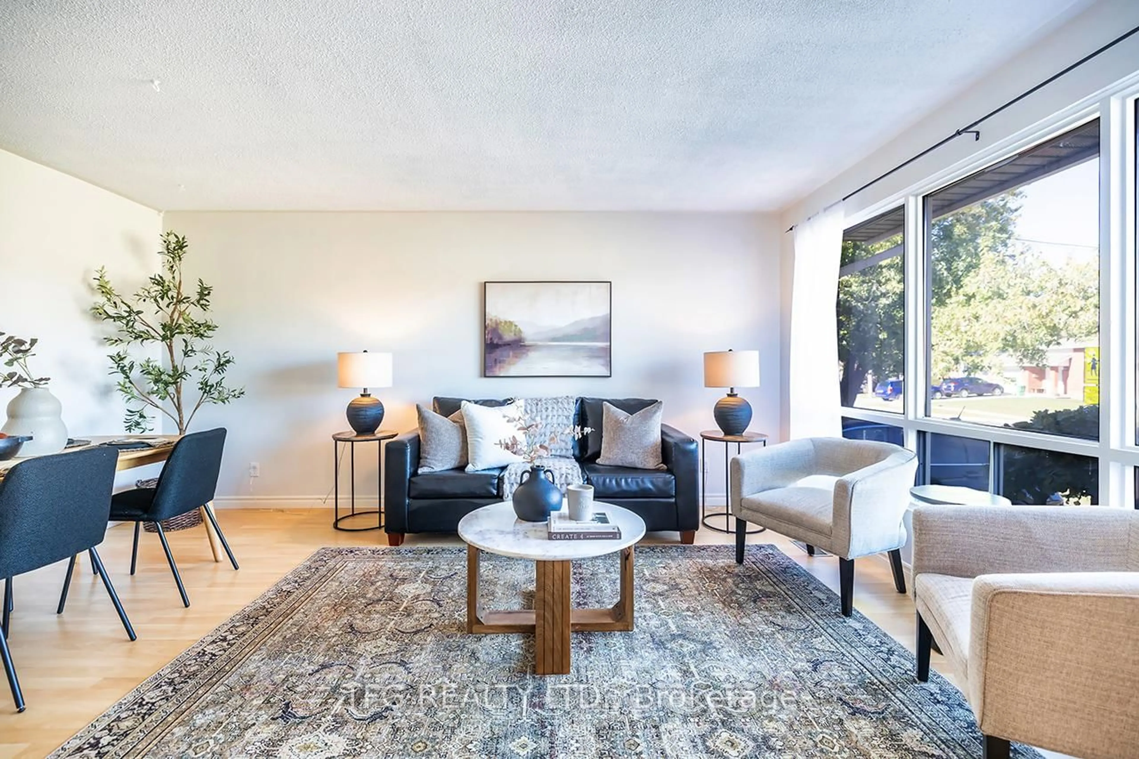 Living room with furniture, unknown for 789 Crawford Dr, Peterborough Ontario K9J 3W9