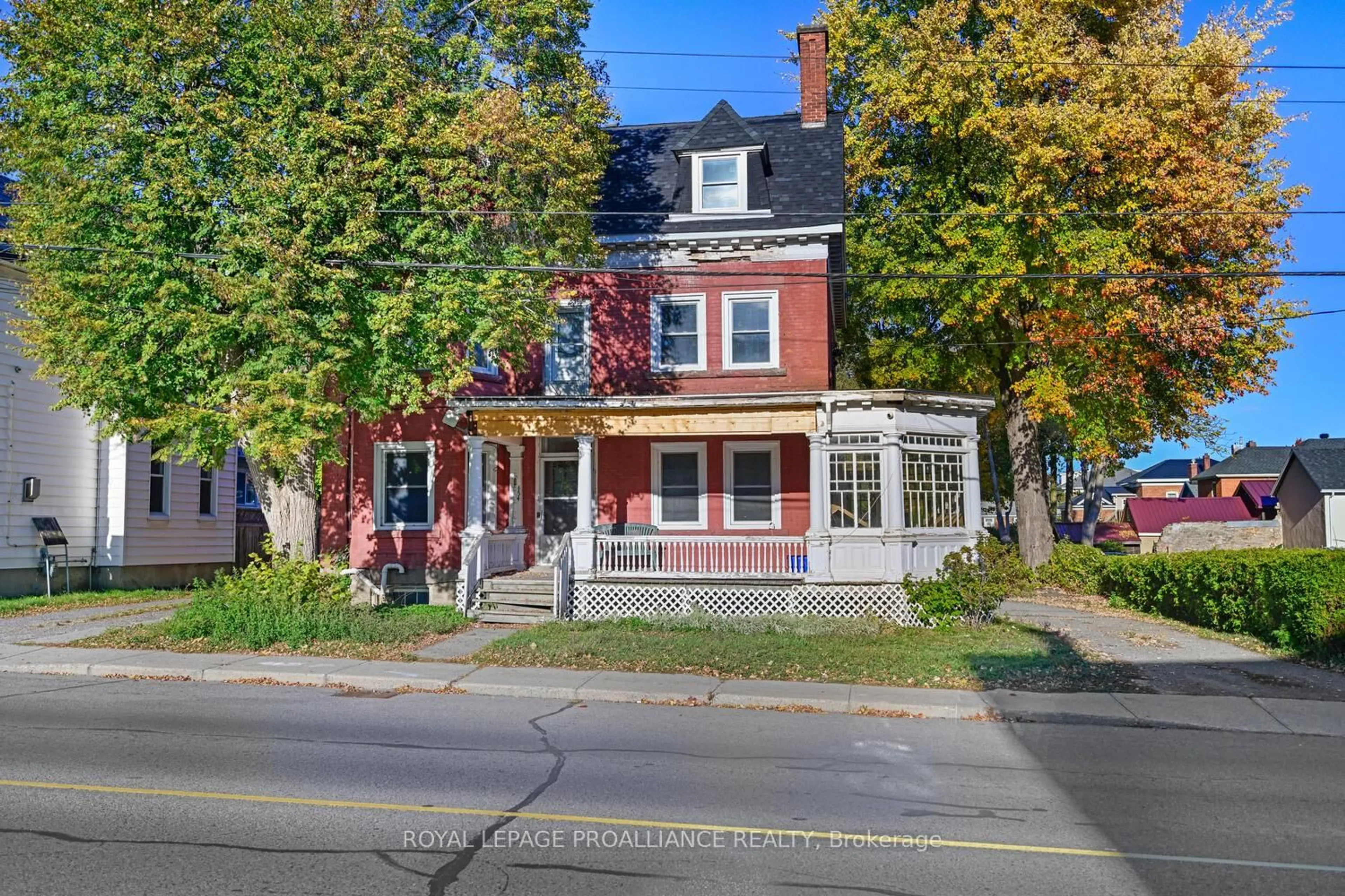 Home with brick exterior material, street for 454 Edward St, Prescott Ontario K0E 1T0