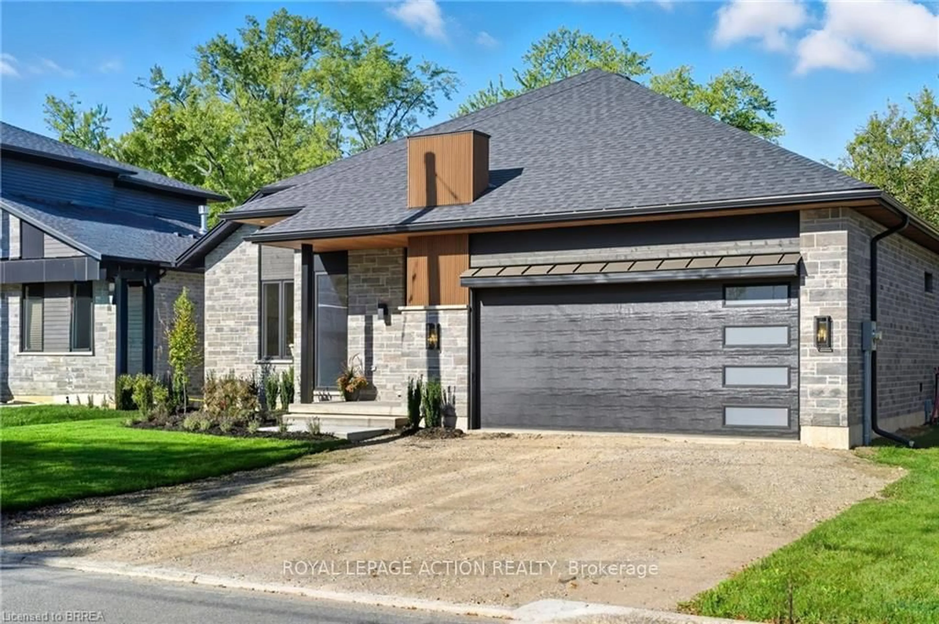 Home with brick exterior material, street for 141 Parkside Dr, Brantford Ontario N3T 0S9