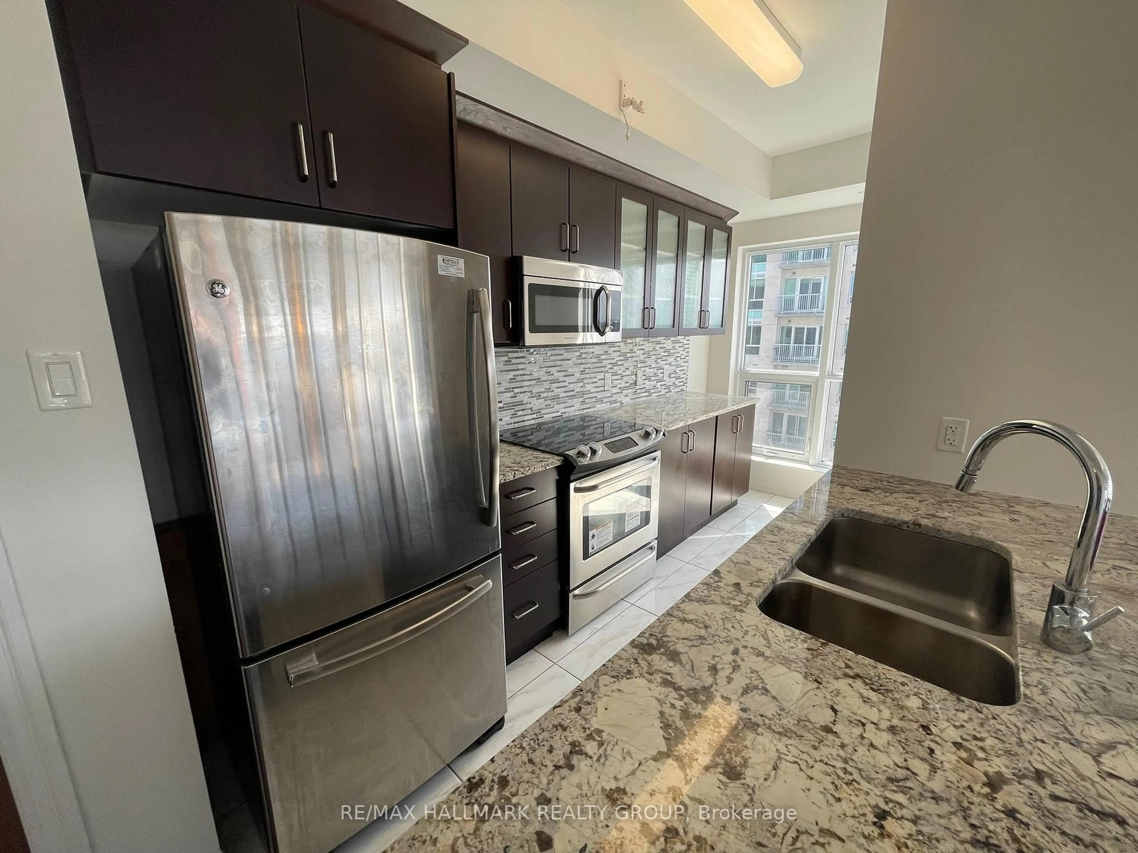 Unknown for 242 RIDEAU St #2201, Ottawa Ontario K1N 0B7