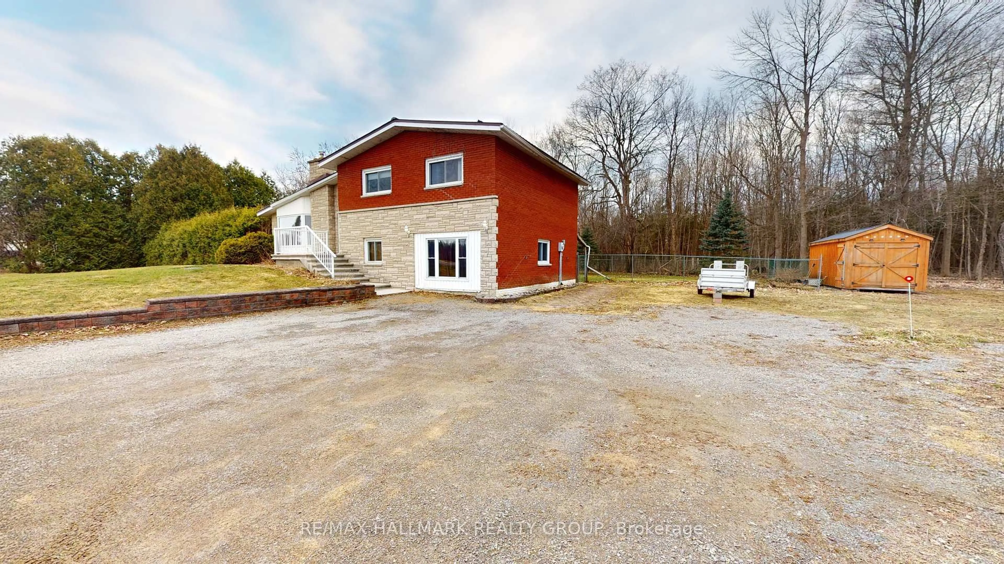 A pic from outside/outdoor area/front of a property/back of a property/a pic from drone, building for 6034 County Rd 29 Rd, Elizabethtown-Kitley Ontario K6V 5T4
