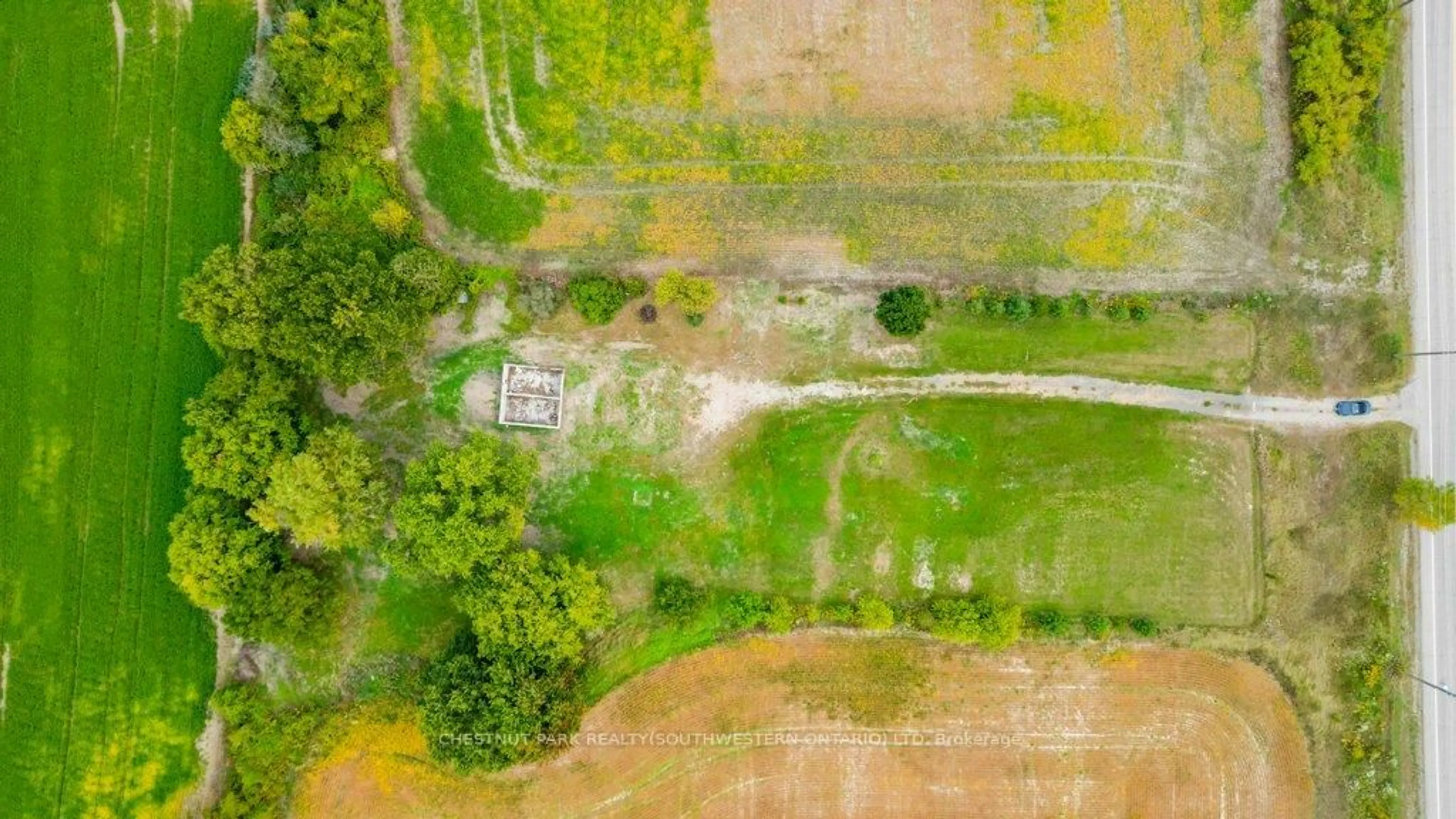 A pic from outside/outdoor area/front of a property/back of a property/a pic from drone, street for 1532 Gingerich Rd, Wilmot Ontario N3A 3J7