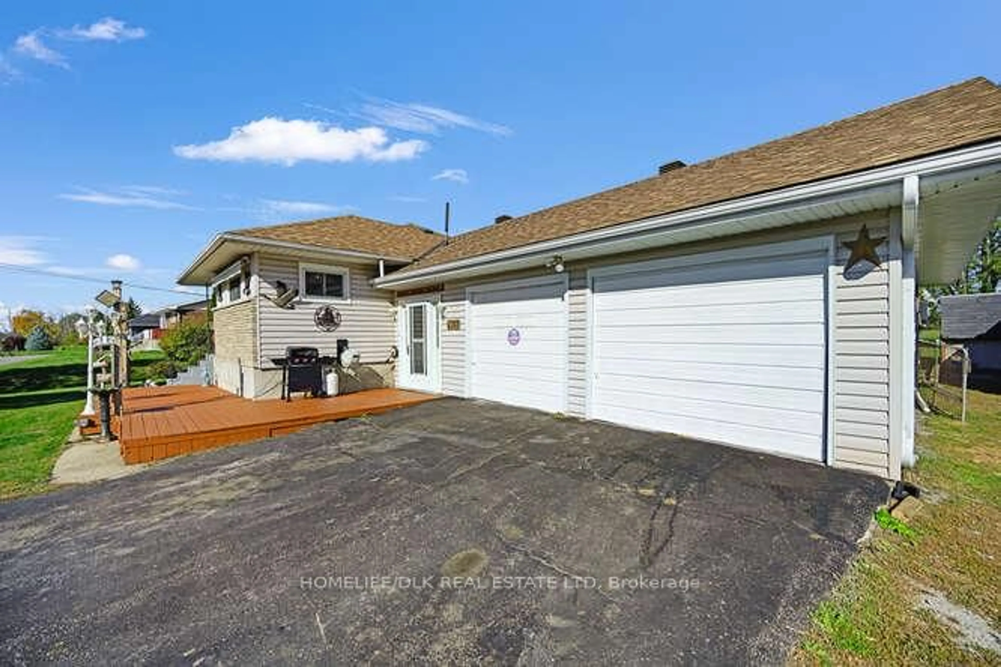 A pic from outside/outdoor area/front of a property/back of a property/a pic from drone, street for 5011 County 29 Rd, Elizabethtown-Kitley Ontario K6V 5T4