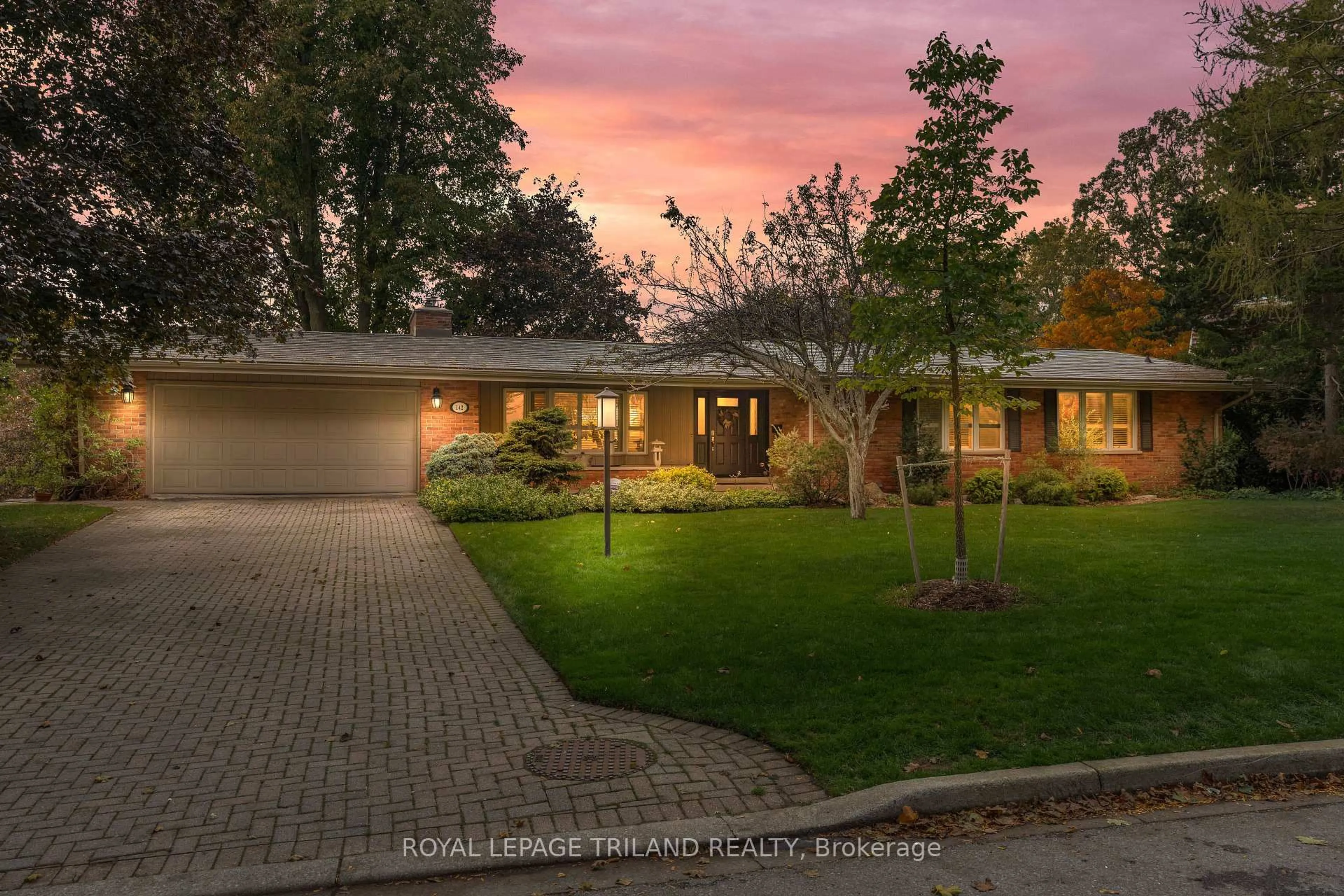 Home with brick exterior material, street for 142 Hunt Club Dr, London North Ontario N6H 3Y7