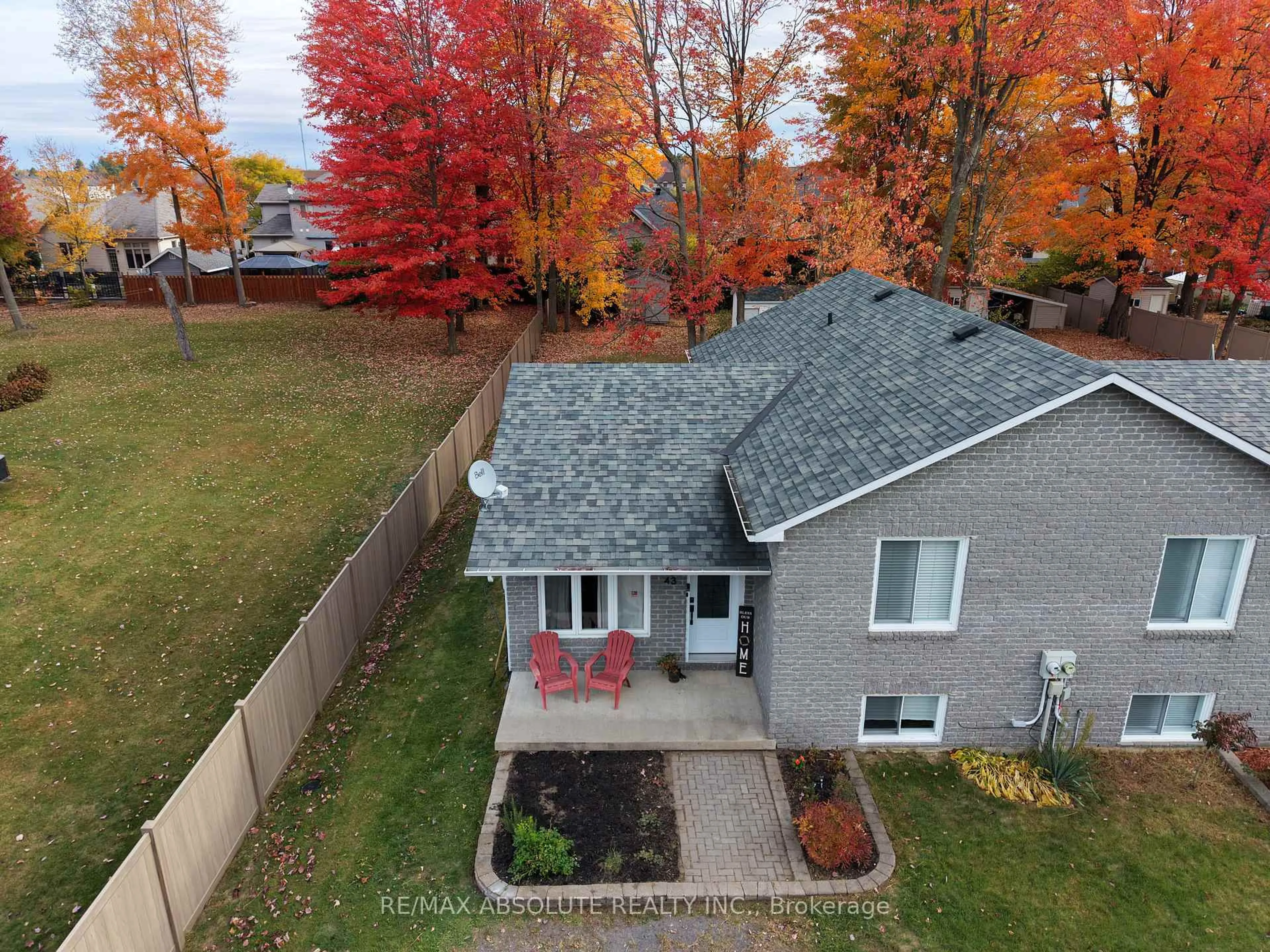 A pic from outside/outdoor area/front of a property/back of a property/a pic from drone, unknown for 43 Bourque St, The Nation Ontario K0A 2M0