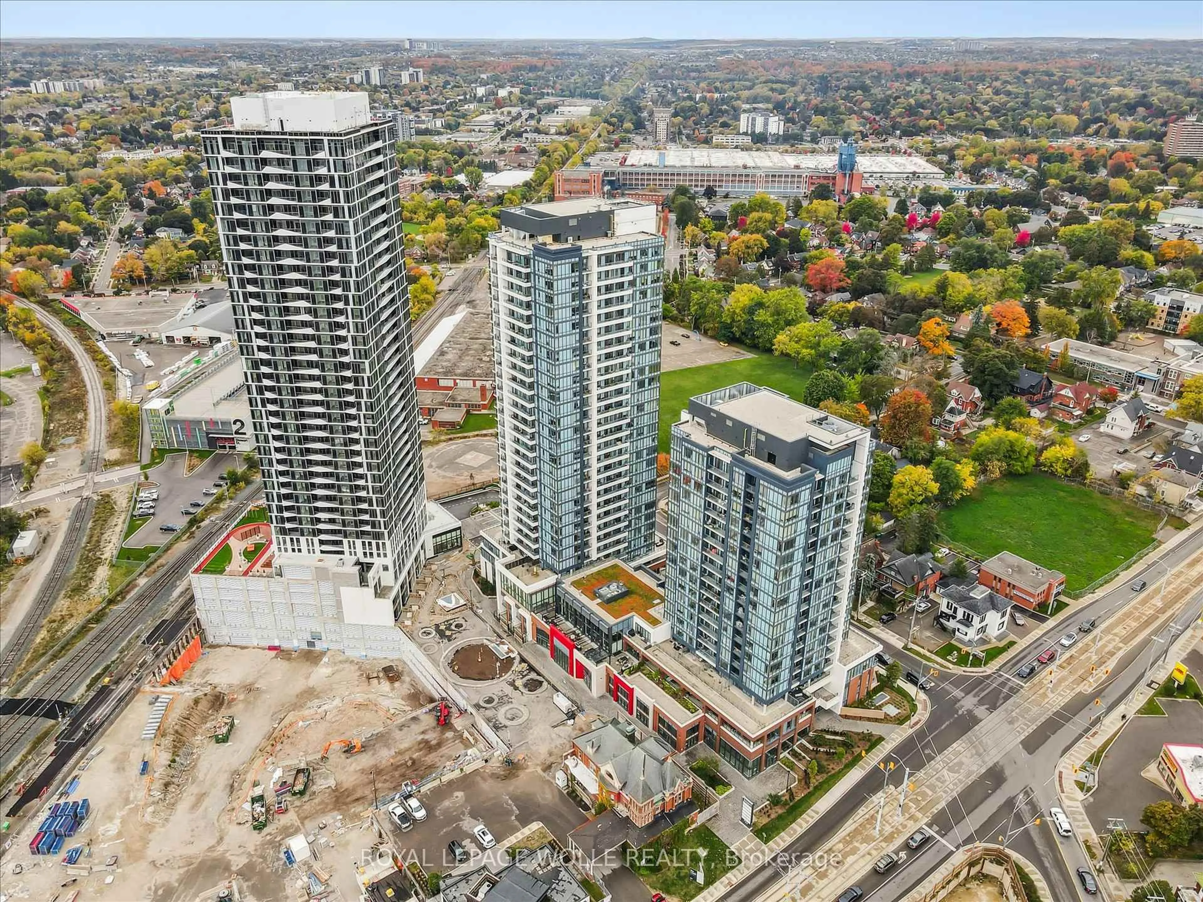 A pic from outside/outdoor area/front of a property/back of a property/a pic from drone, city buildings view from balcony for 15 Wellington St #909, Kitchener Ontario N2G 0E4