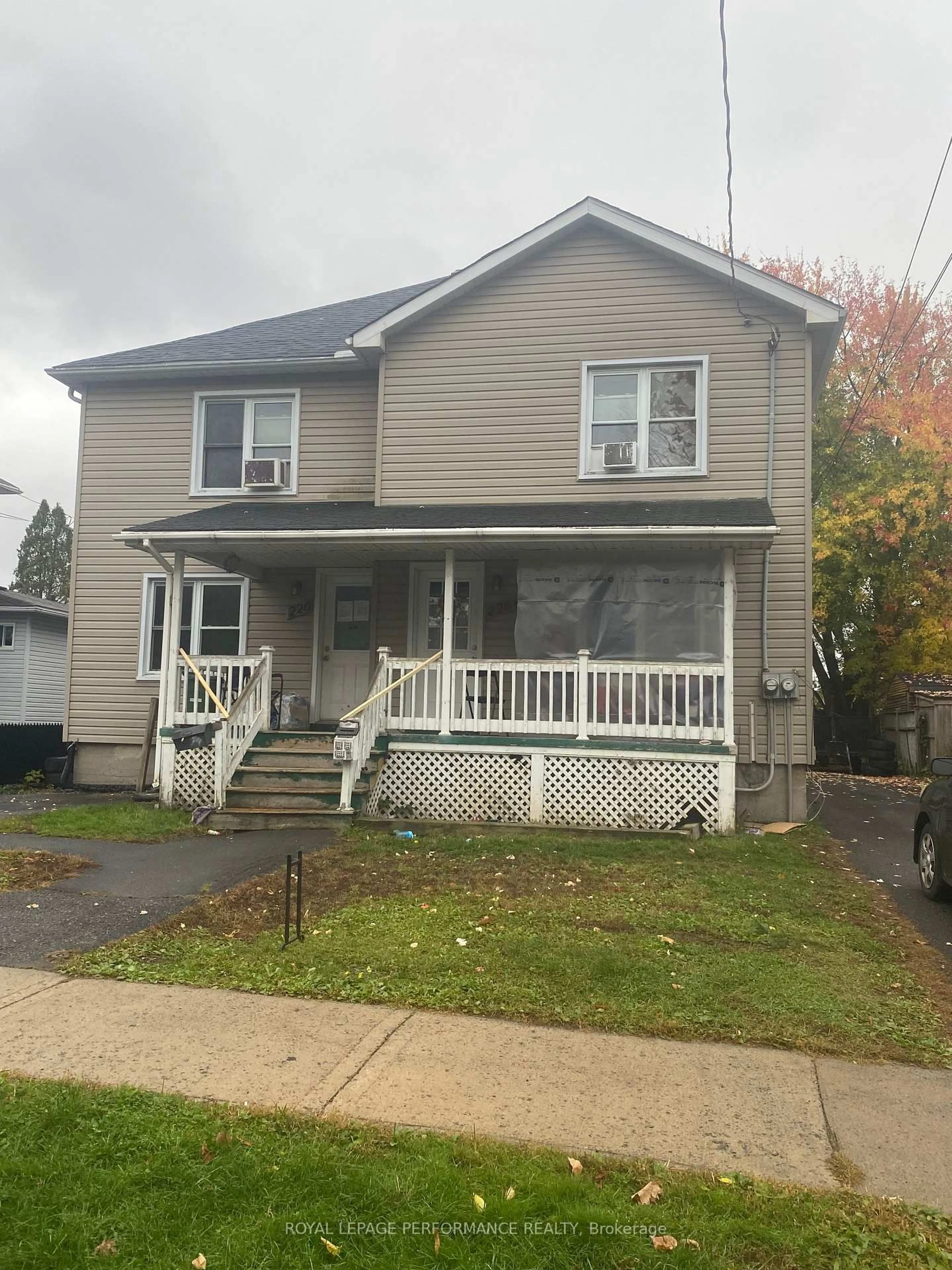 Home with vinyl exterior material, street for 226 4th St #226 & 226 1/2, Cornwall Ontario K6J 2S1