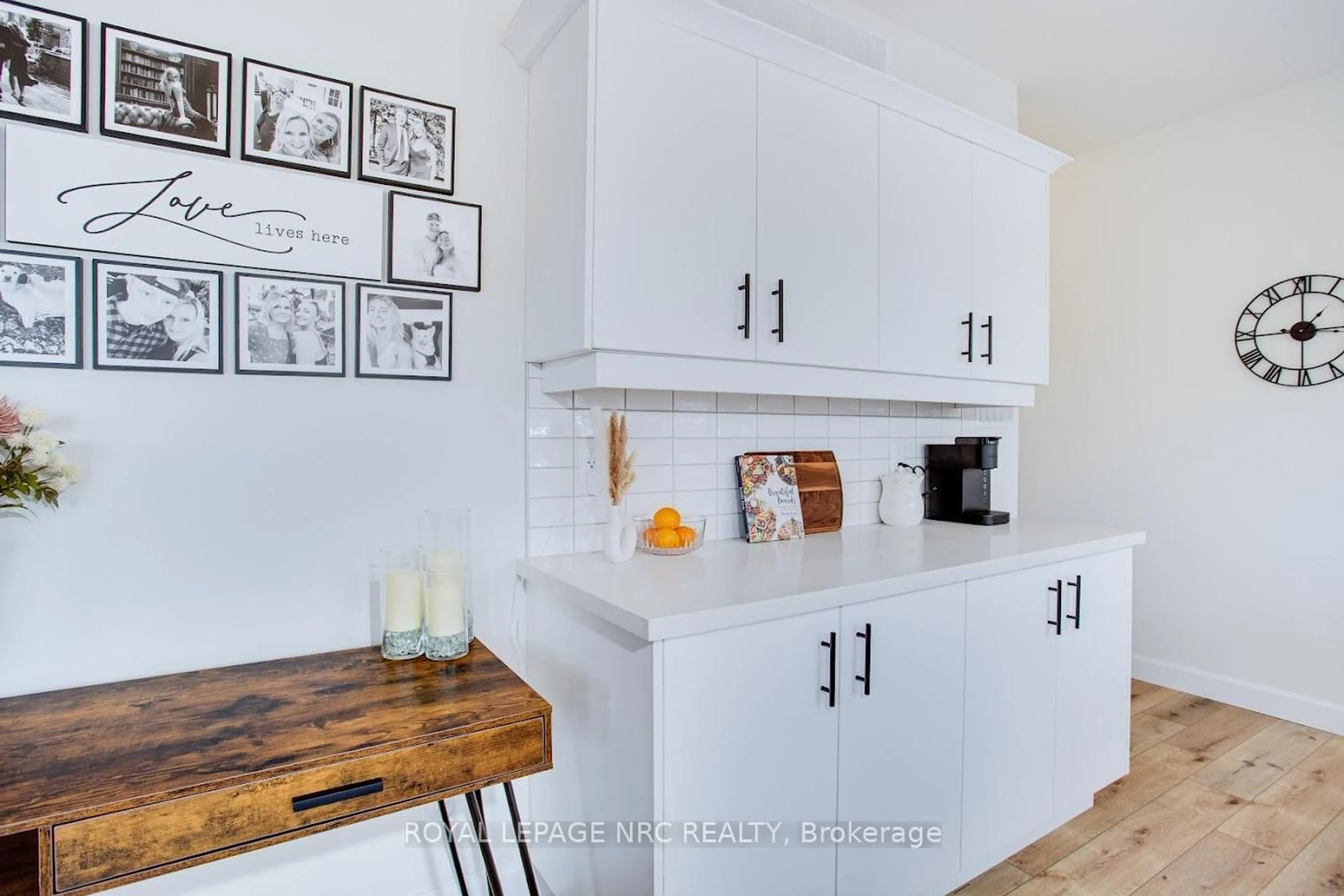 Contemporary kitchen, unknown for 12 SHORES Lane #B, Fort Erie Ontario L0S 1B0