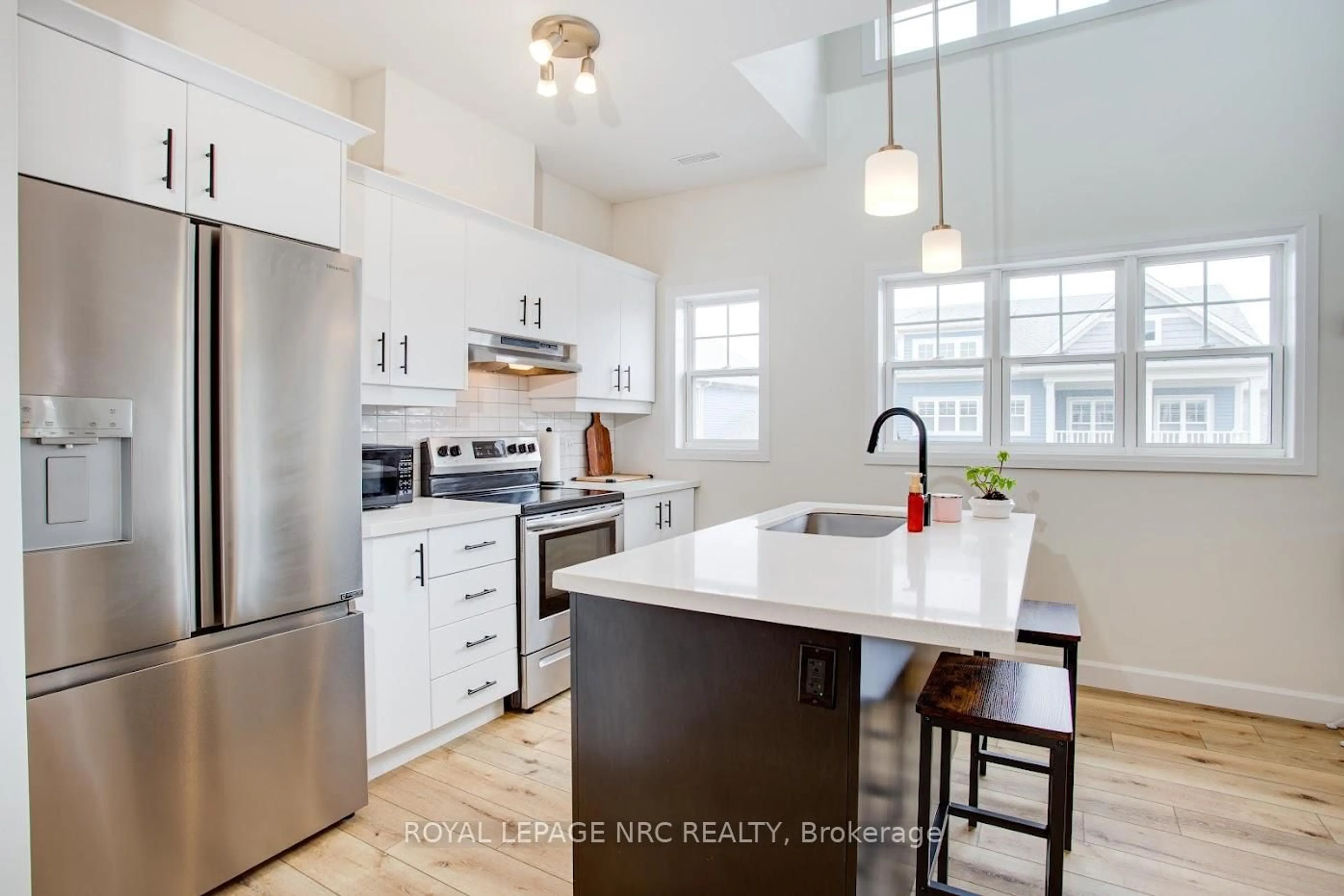 Open concept kitchen, ceramic/tile floor for 12 SHORES Lane #B, Fort Erie Ontario L0S 1B0