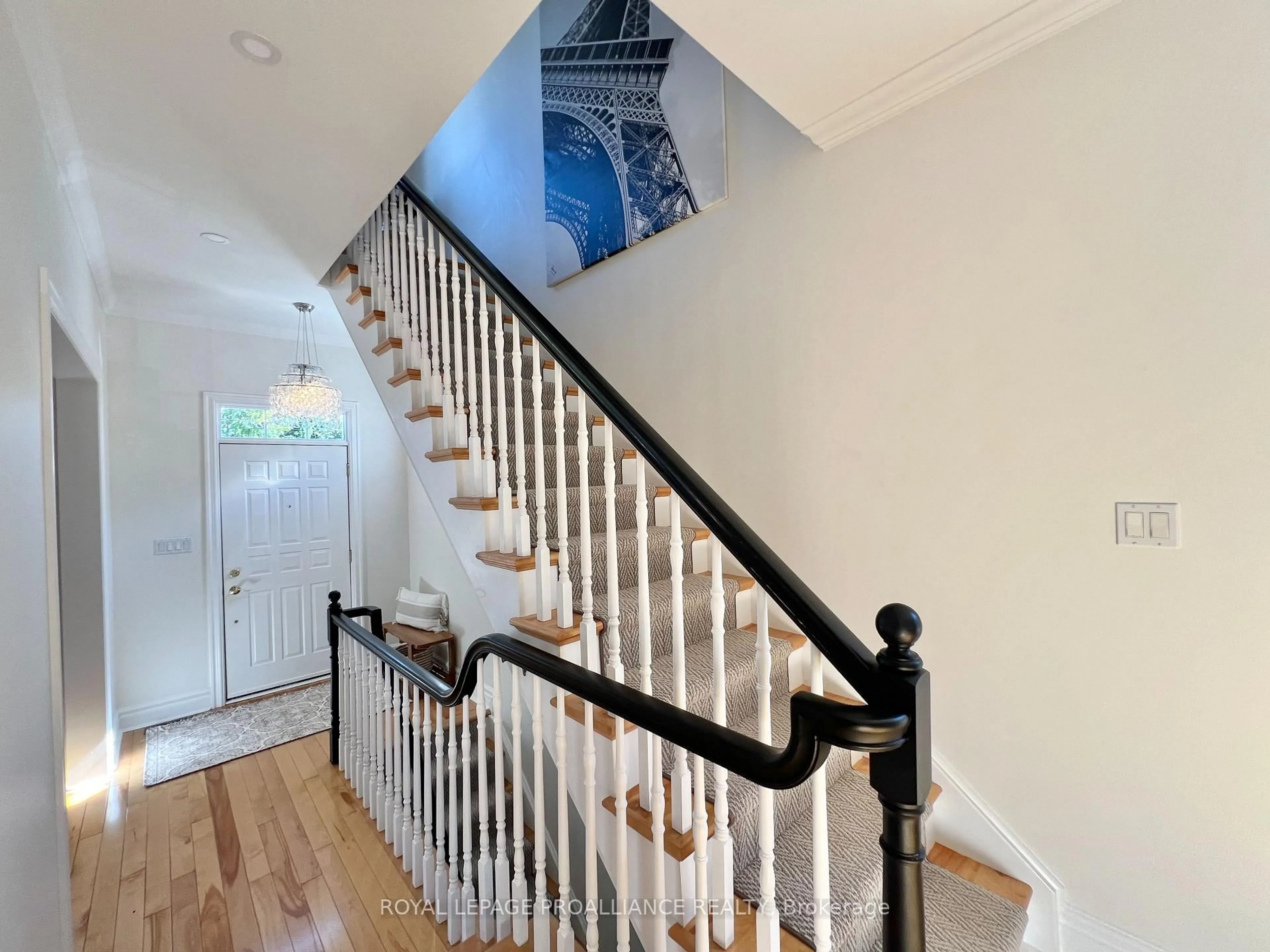 Stairs for 252 William St, Belleville Ontario K8N 3K3