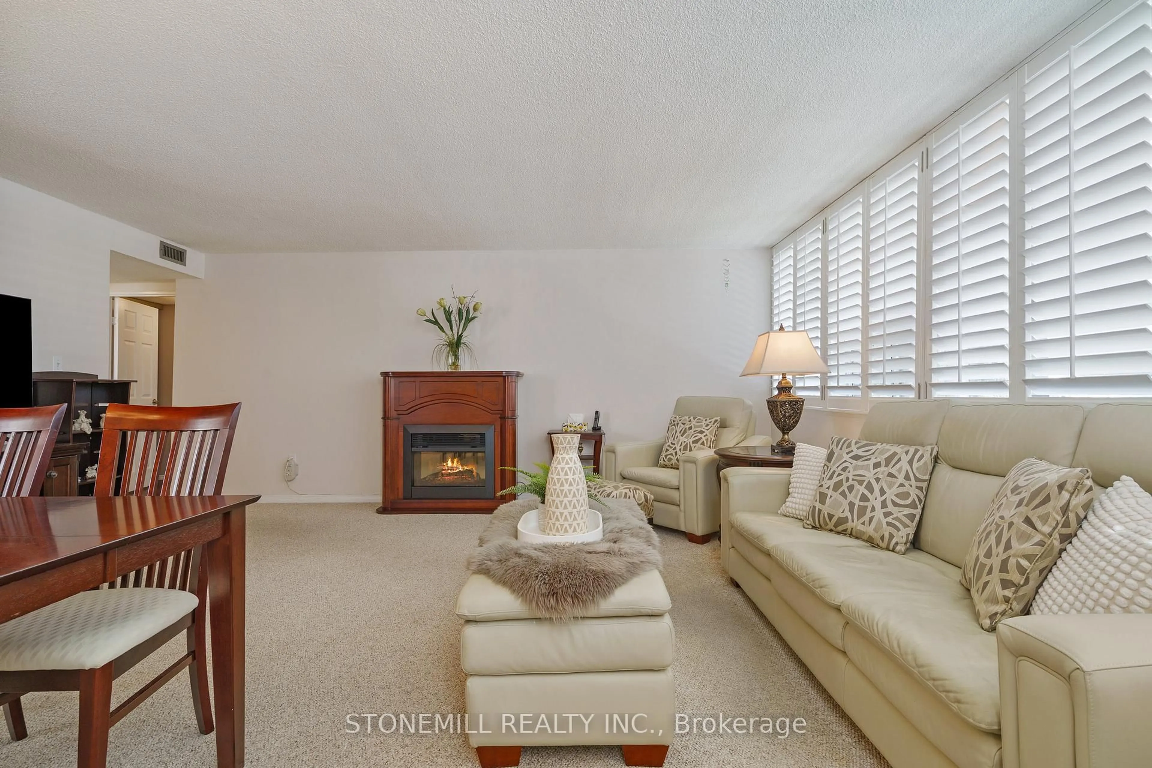 Living room with furniture, unknown for 120 Duke St #403, Hamilton Ontario L8P 4T1