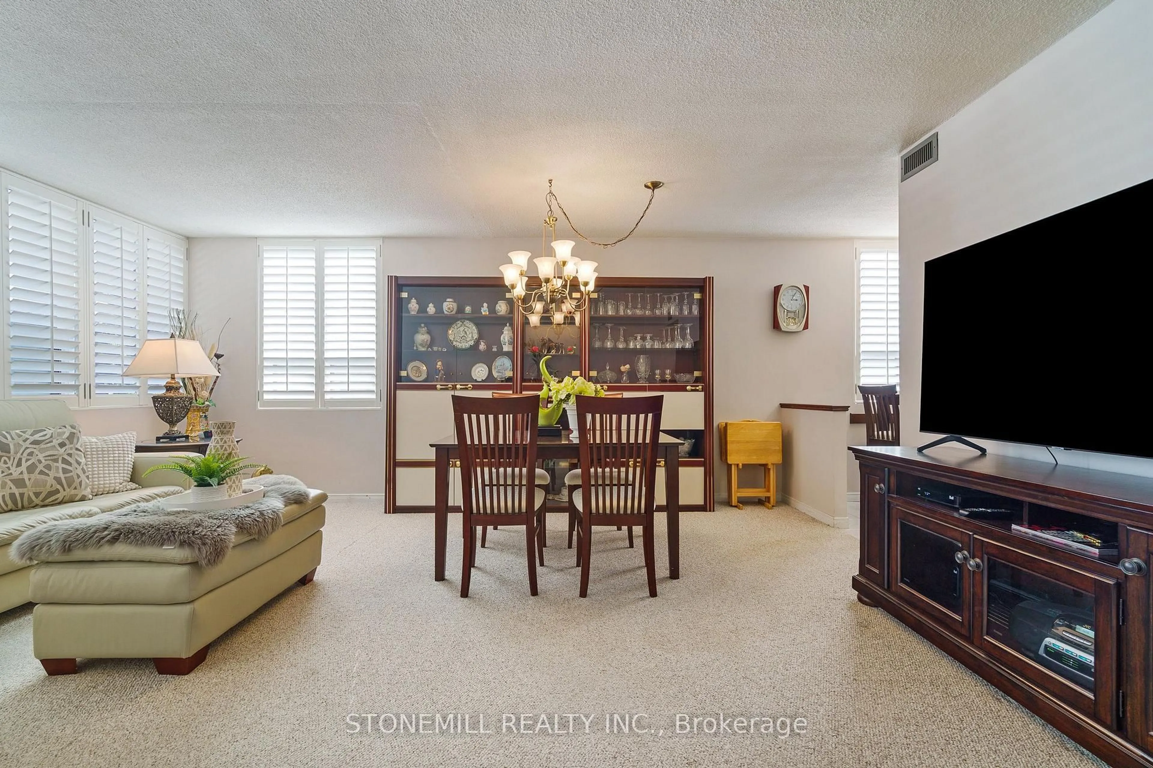 Dining room, unknown for 120 Duke St #403, Hamilton Ontario L8P 4T1