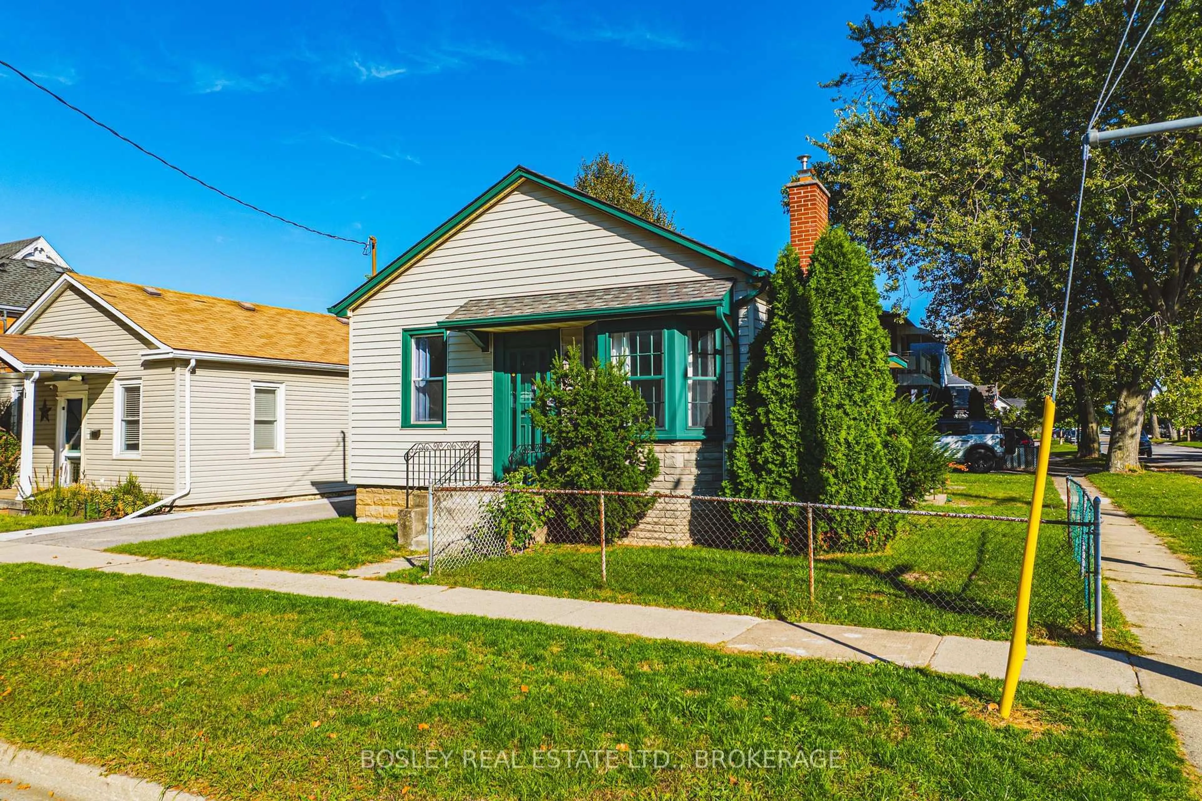 Unknown for 14 George St, St. Catharines Ontario L2N 3R2