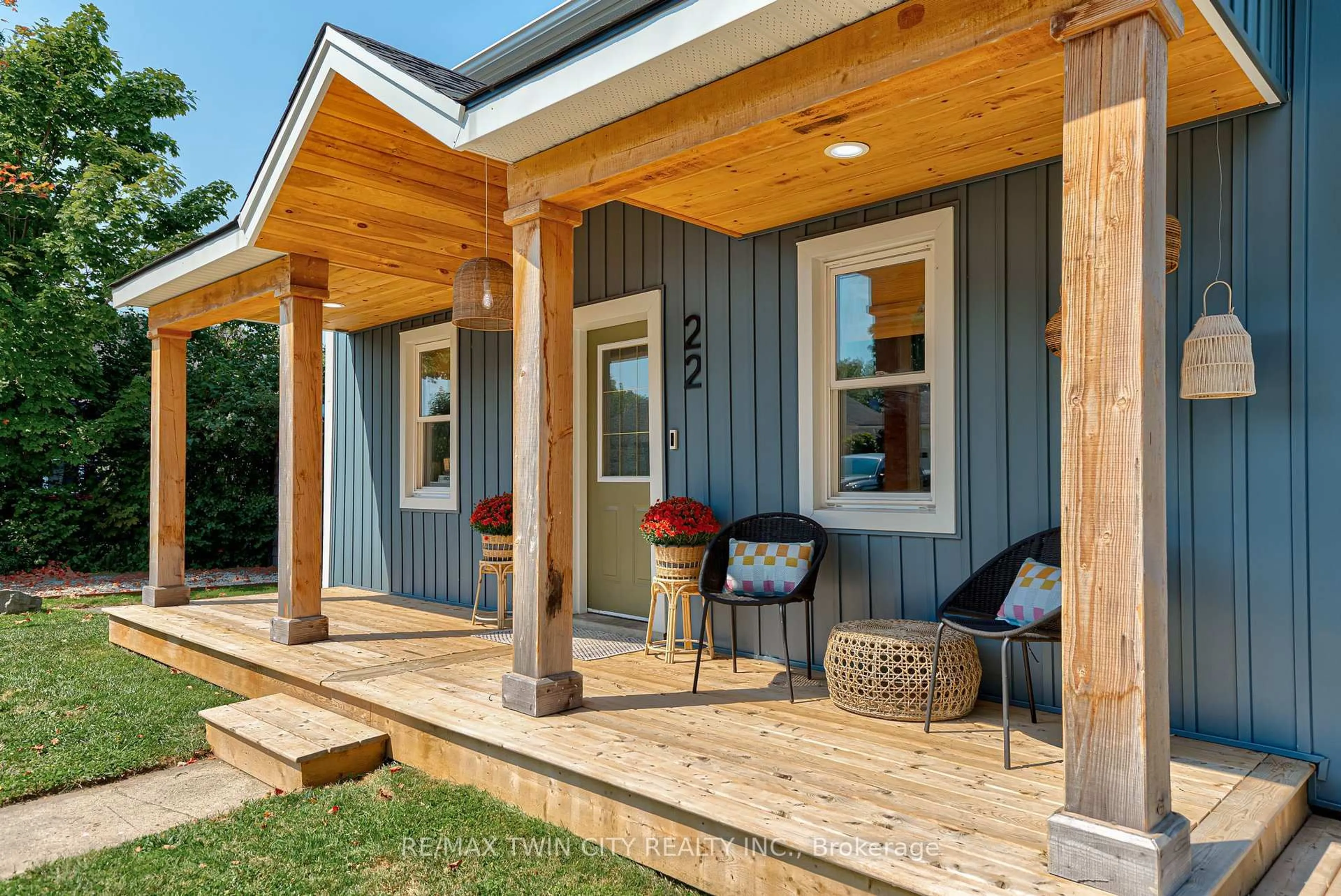 Patio, street for 22 River St, Woolwich Ontario N0B 1K0