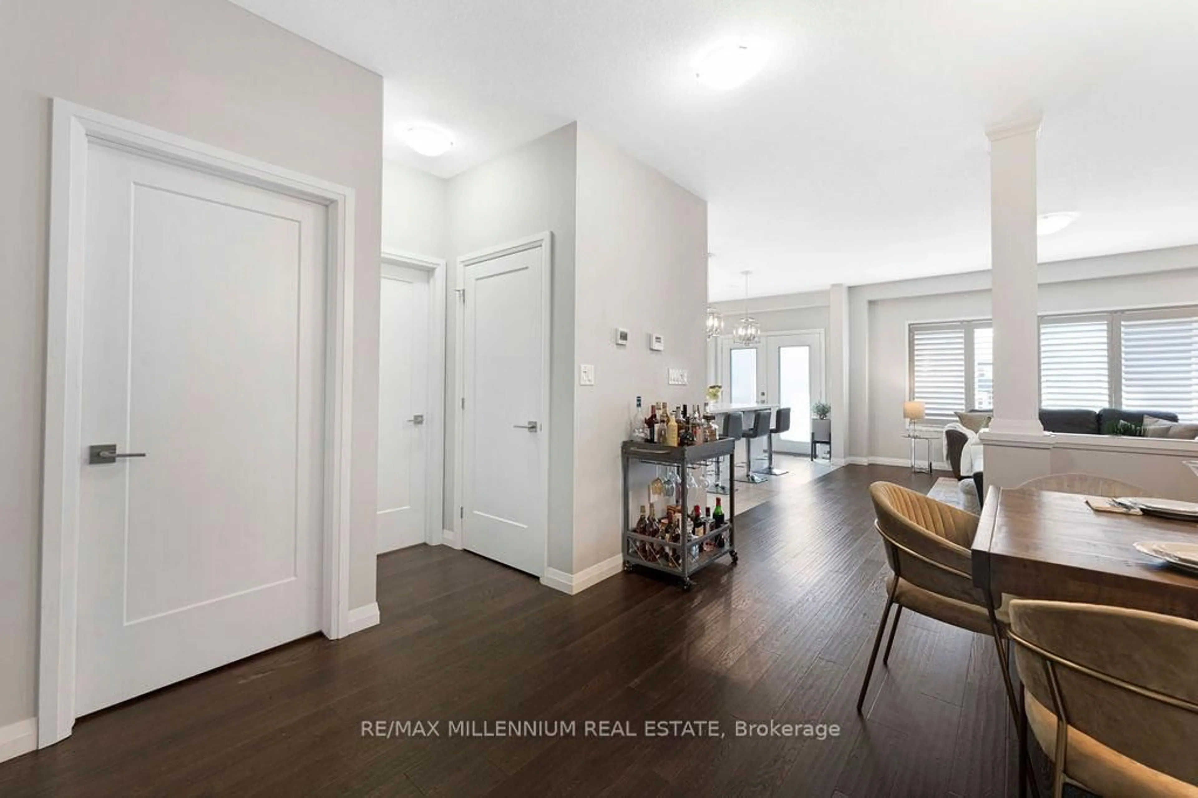 Indoor entryway for 67 Lexington Ave, Hamilton Ontario L8J 0L5